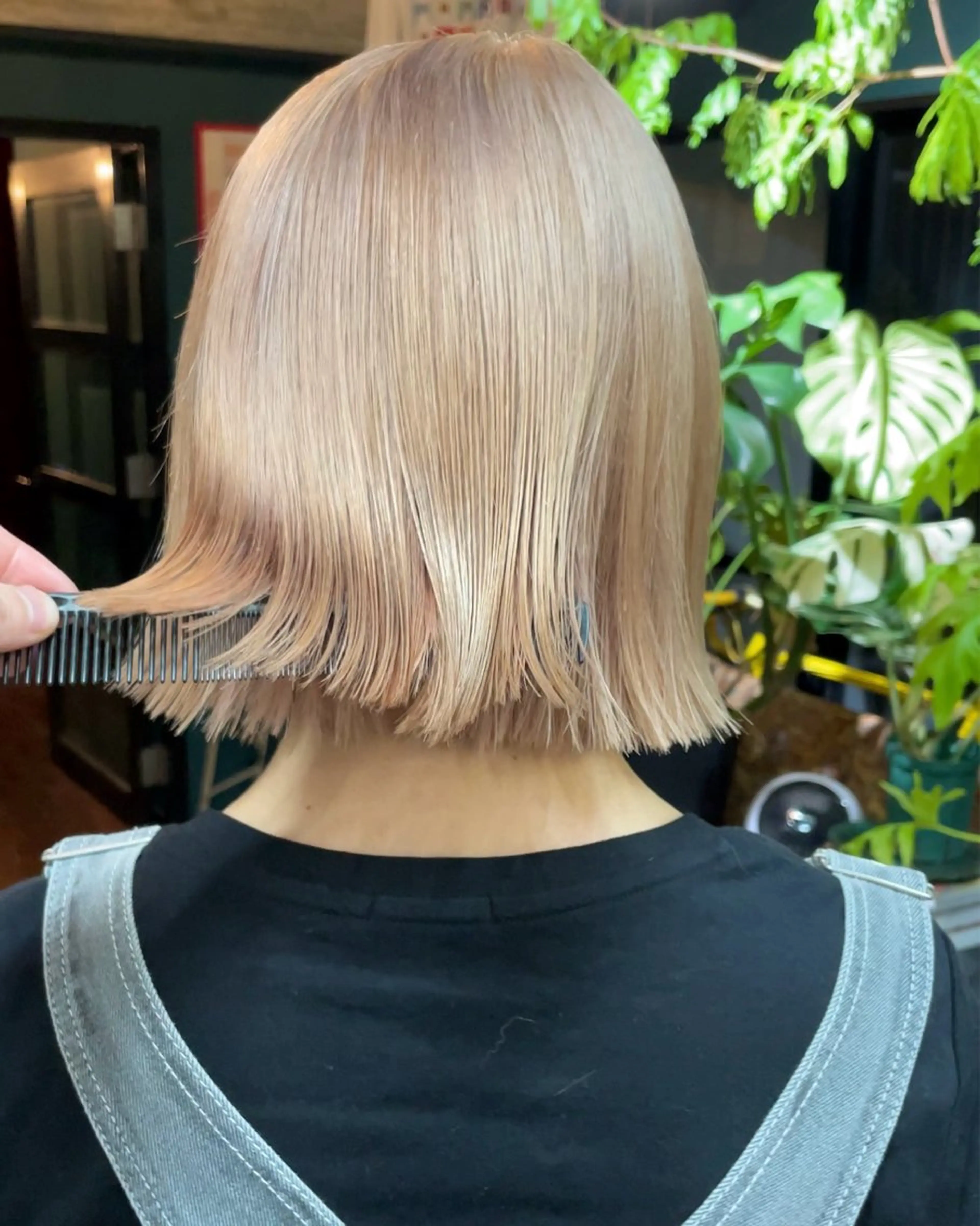 ミディアム カット ヘアカラー トリートメント vivre libre所属・vivre libreのヘアスタイル