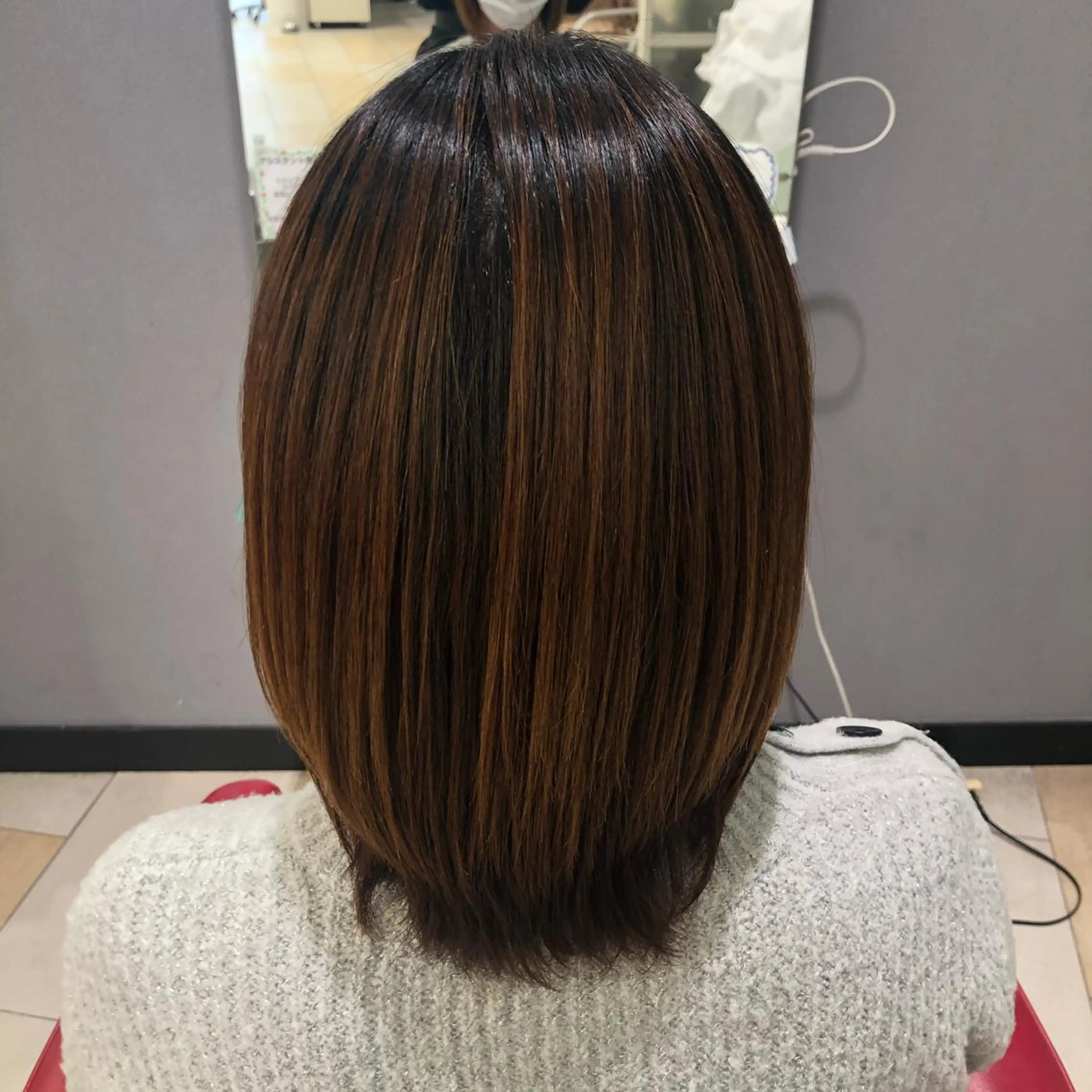 ミディアム 有賀 佑葵のヘアスタイル