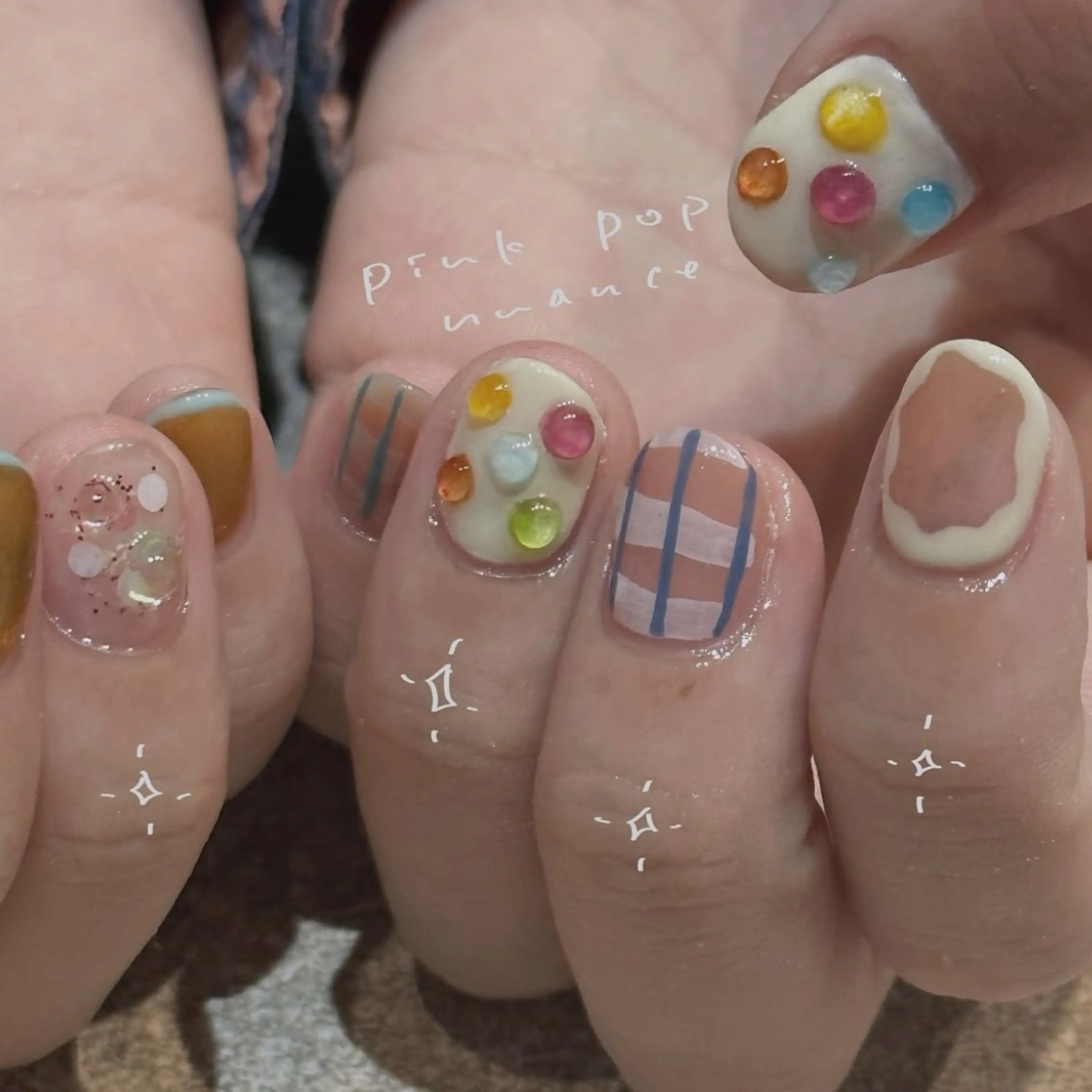 ネイル キラキラネイル マグネットネイル ニュアンスネイル ピンク talo .のネイルデザイン