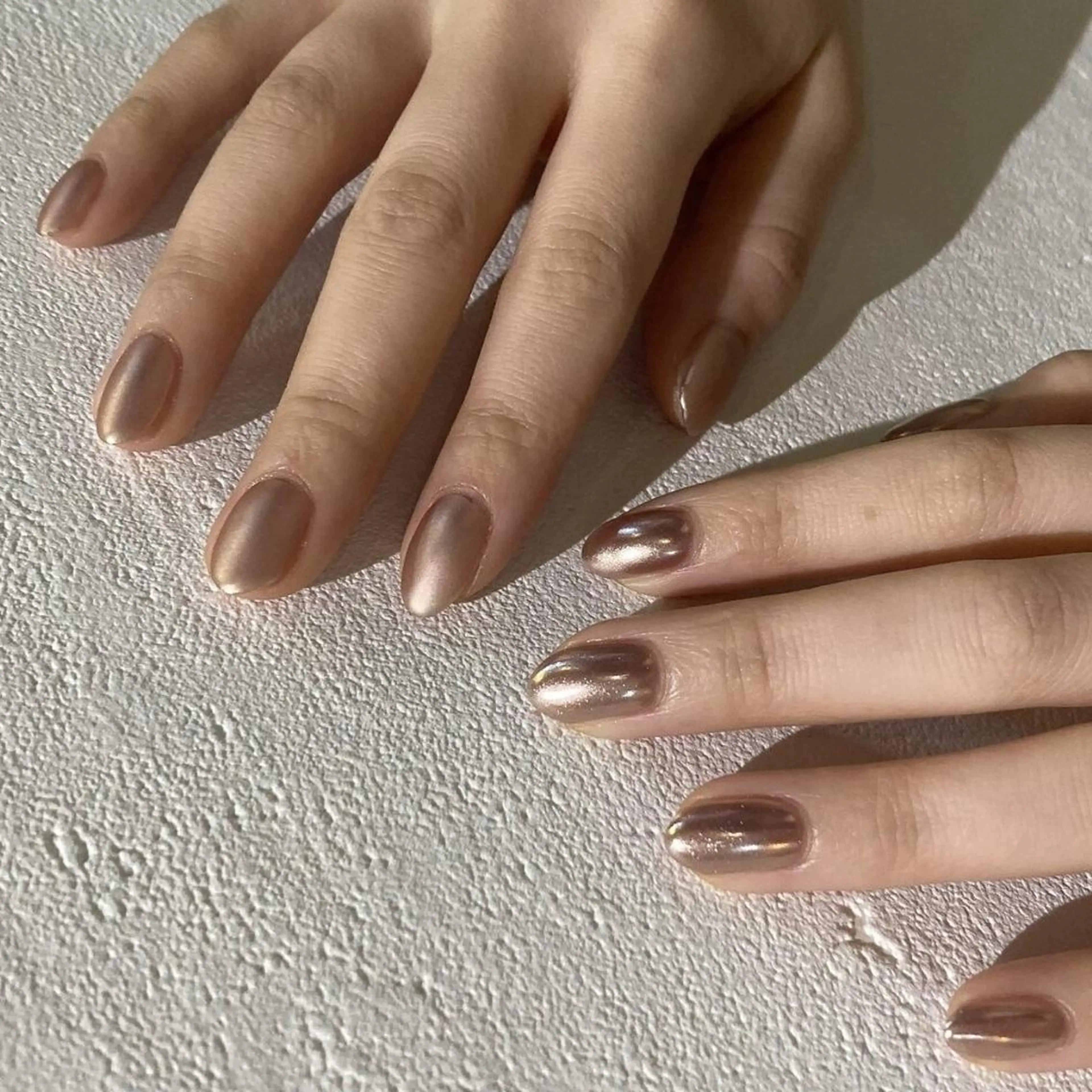 ネイル アートネイル ジェルネイル ゴールド ニュアンスネイル ワンカラーネイル ハンドネイル 【パラジェル認定】 newiネイル京橋のネイルデザイン