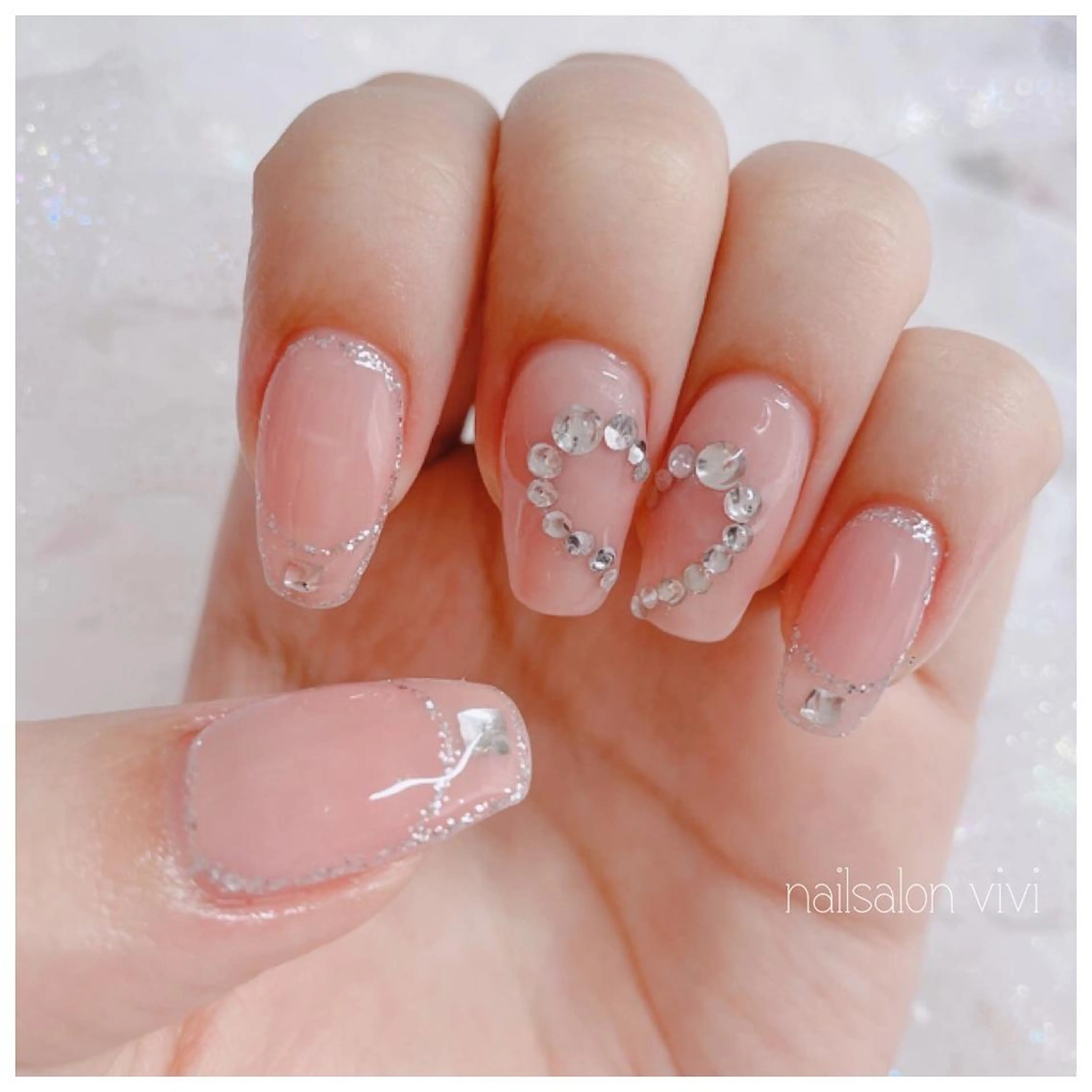 ネイル ＶＩＶＩ nailsalonのネイルデザイン