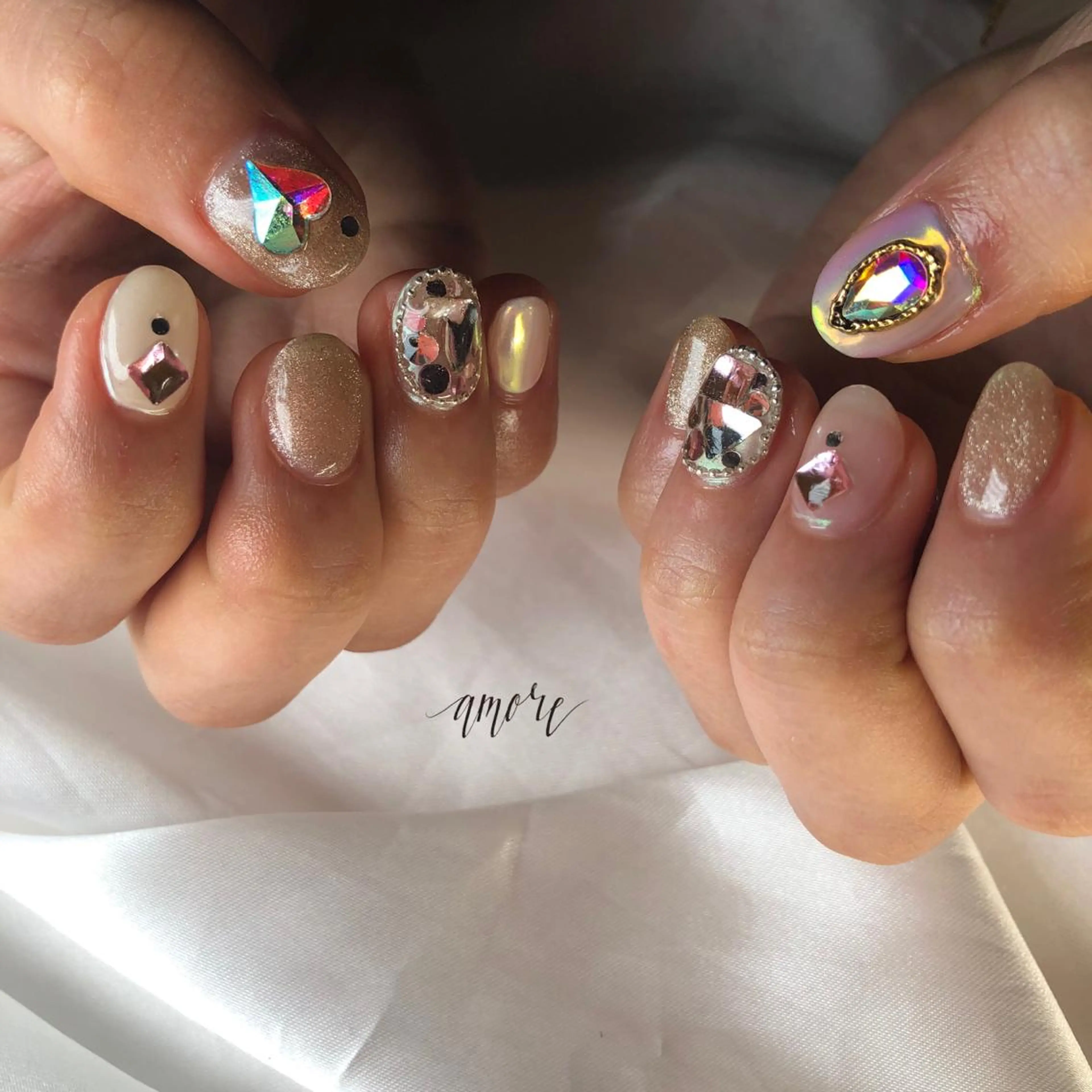 ネイル ジェルネイル 氷ネイル・うるうるネイル マグネットネイル ミラーネイル ニュアンスネイル You kyehwaのネイルデザイン