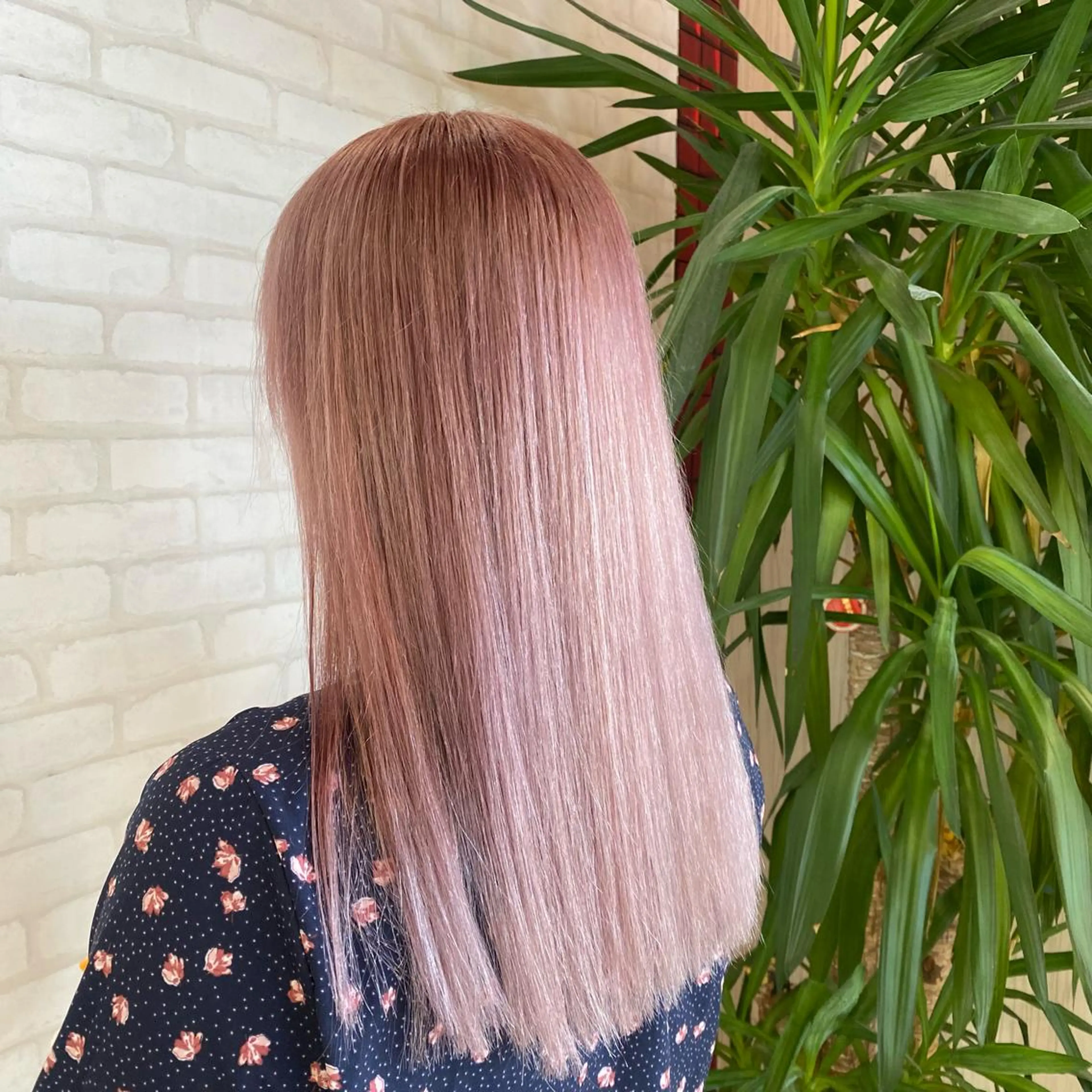 セミロング カラー ノンダメージサロンBonheur銀座並木通り店所属・ULTOWA/銀座 ERIのヘアスタイル