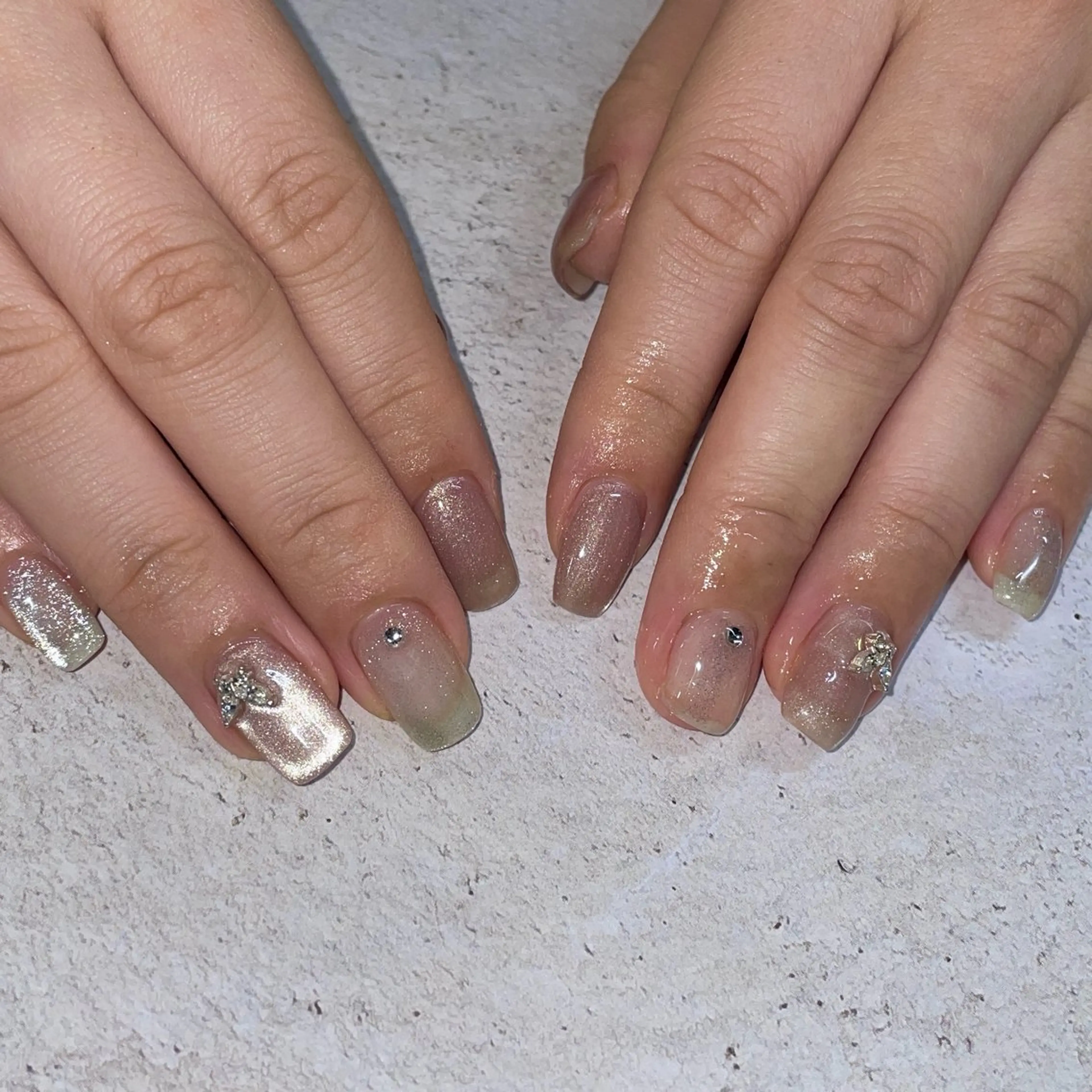 ネイル ハンドネイル LUNI（シェアサロンHeartSpace内）所属・LUNI 久屋大通 ˚✧₊⁎/ yuriのネイルデザイン