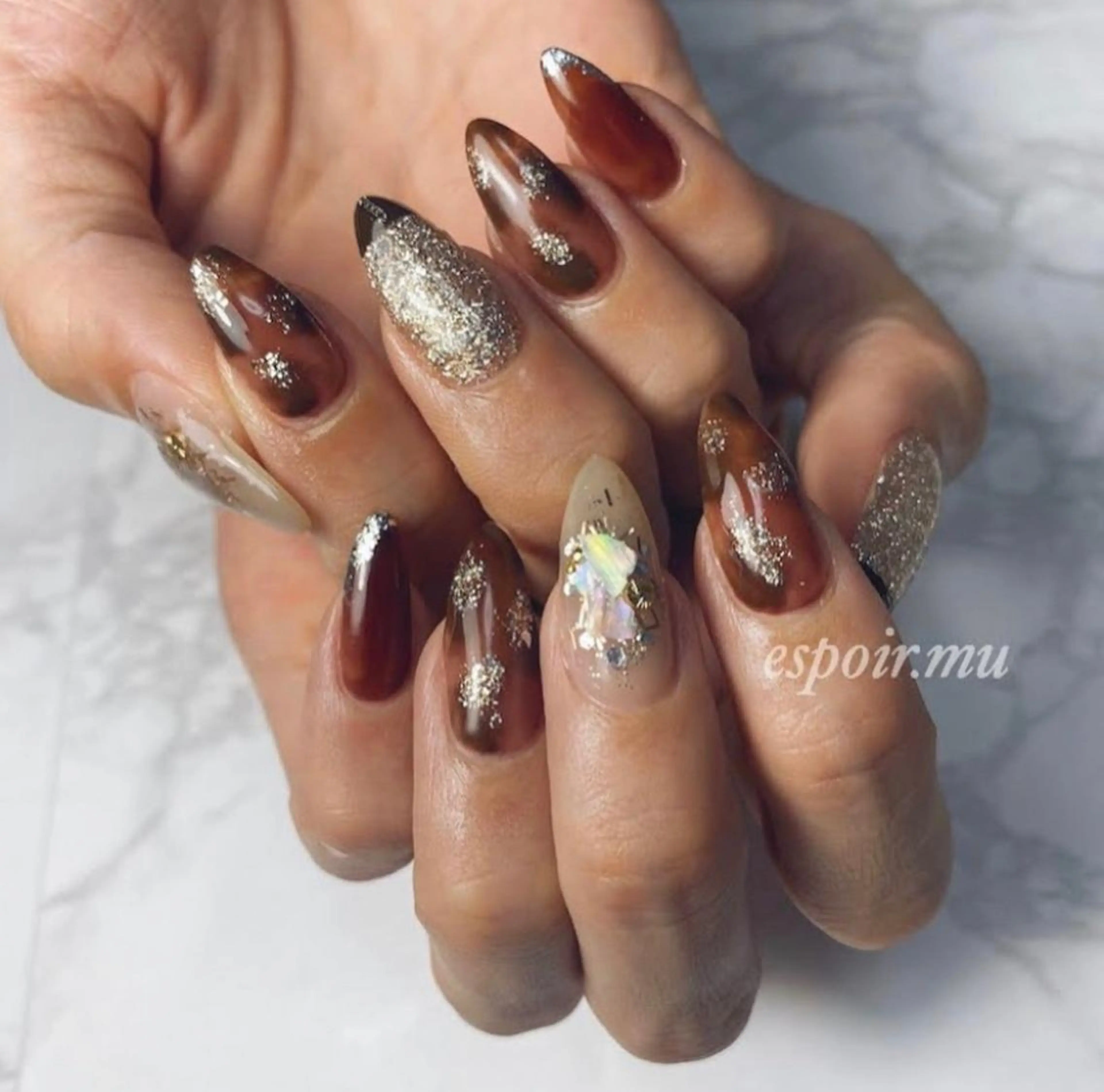 ロング ネイル espoir. muのネイルデザイン