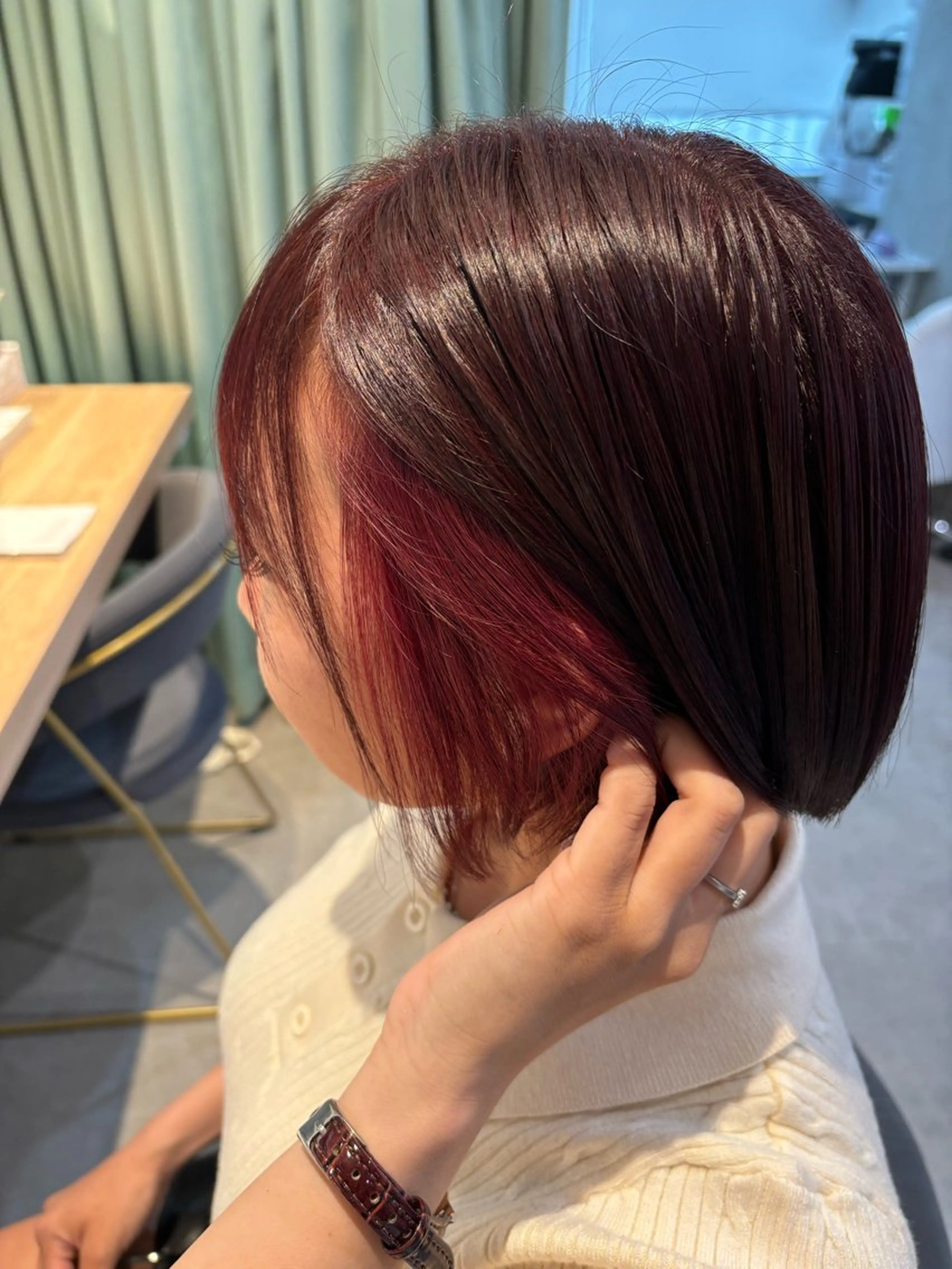 ショート カラー ブリーチ レッドカラー りあの🎀 /暖色カラー🍒のヘアスタイル