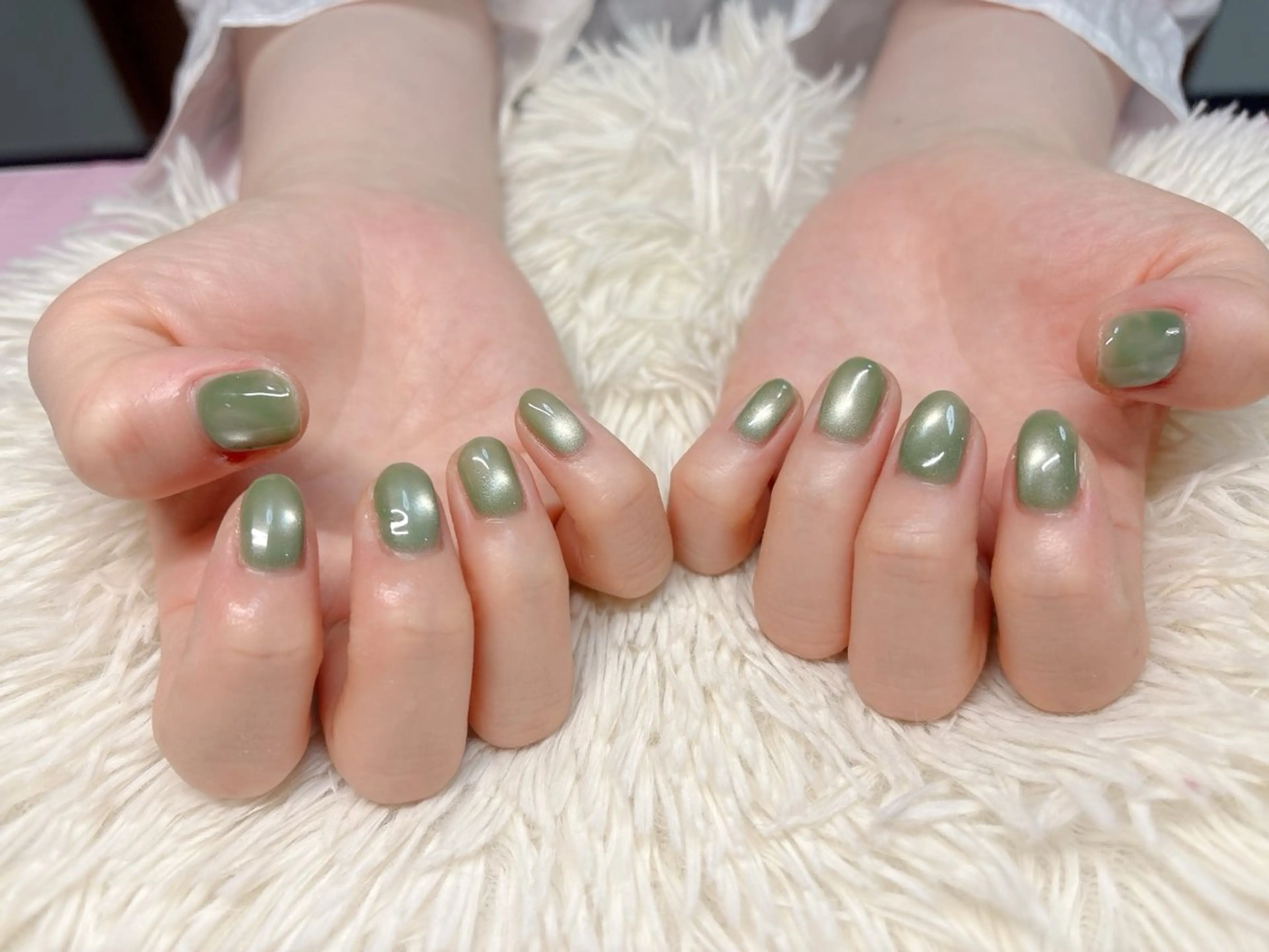 ネイル ハンドネイル パッチリオメメ Lianaのネイルデザイン