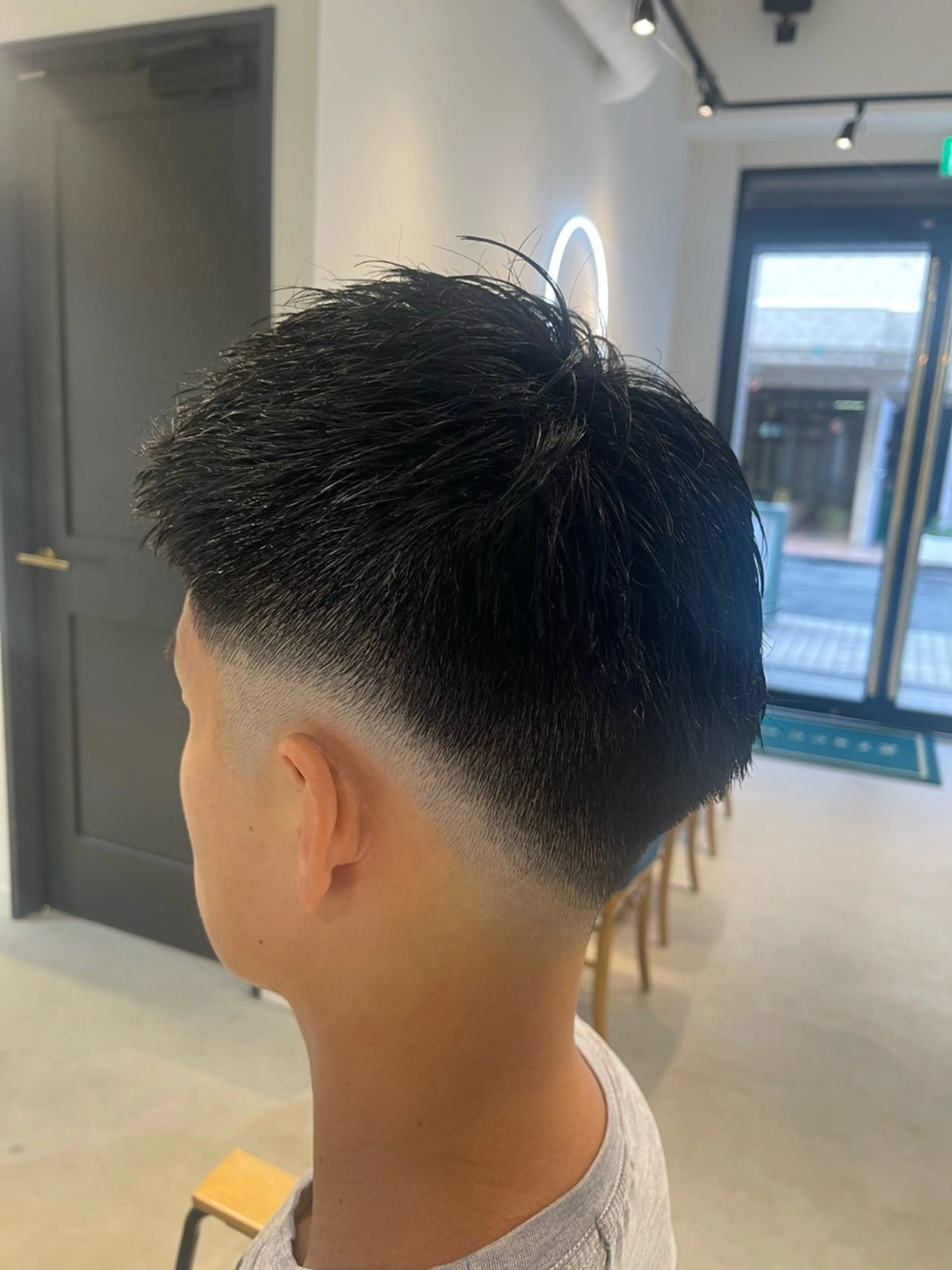 ショート メンズ フェードカット くらたに りくのヘアスタイル