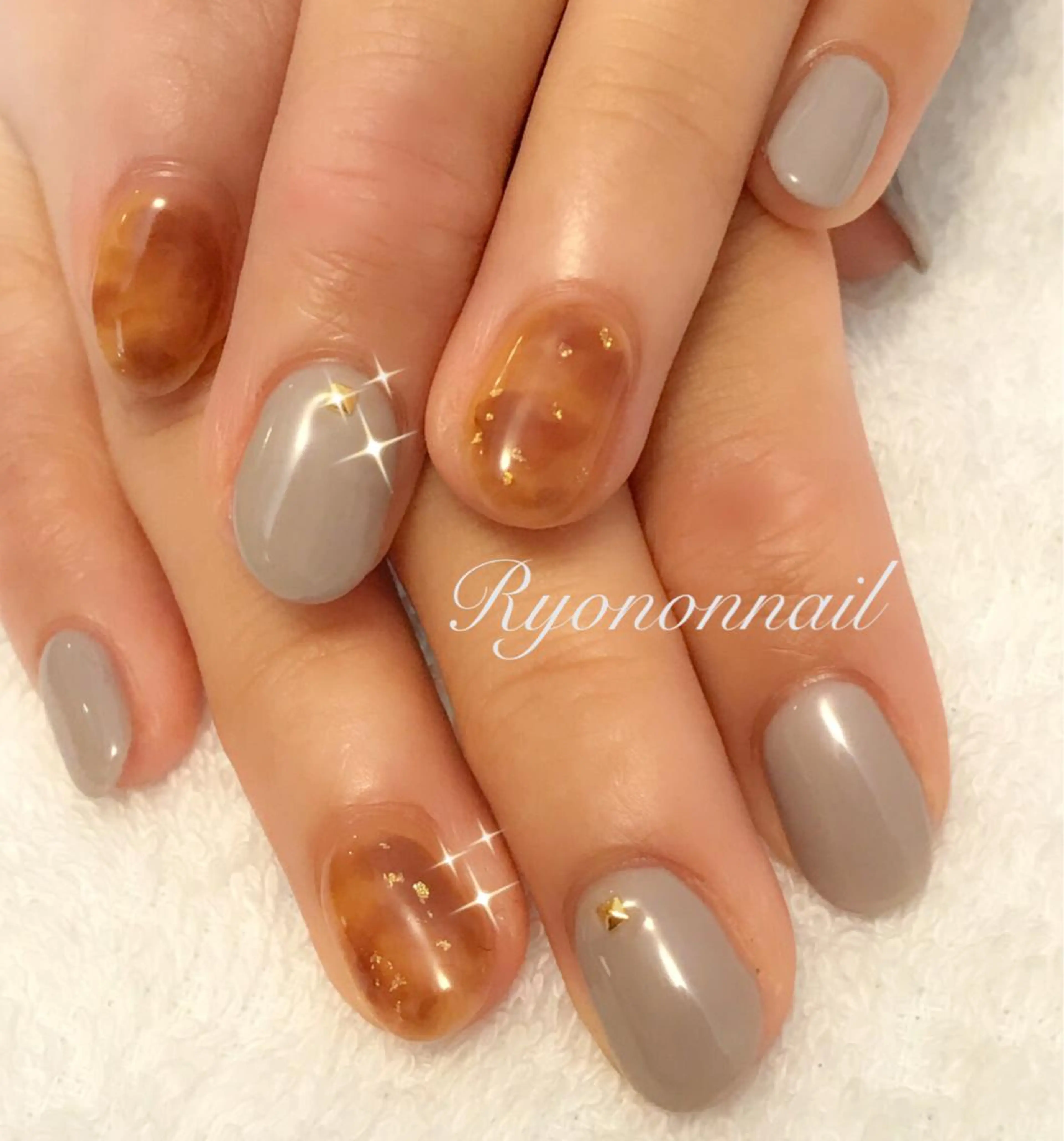 ネイル シンプルネイル Ryononnail(リョノンネイル)所属・Ryononnail 上谷典子のネイルデザイン