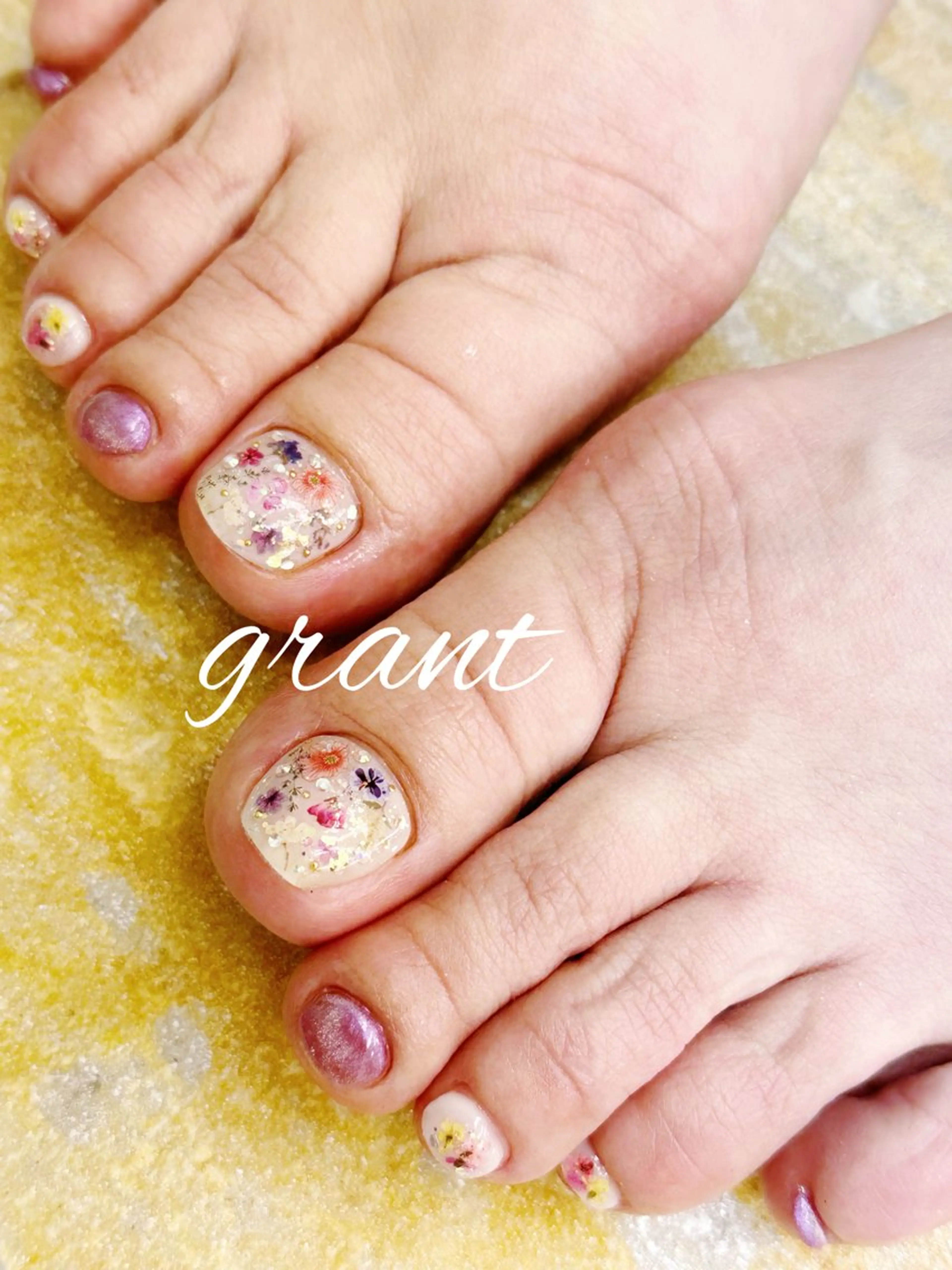 ネイル フラワーネイル フットネイル 春ネイル フットネイル nail salon grant所属・nailsalon grantのネイルデザイン