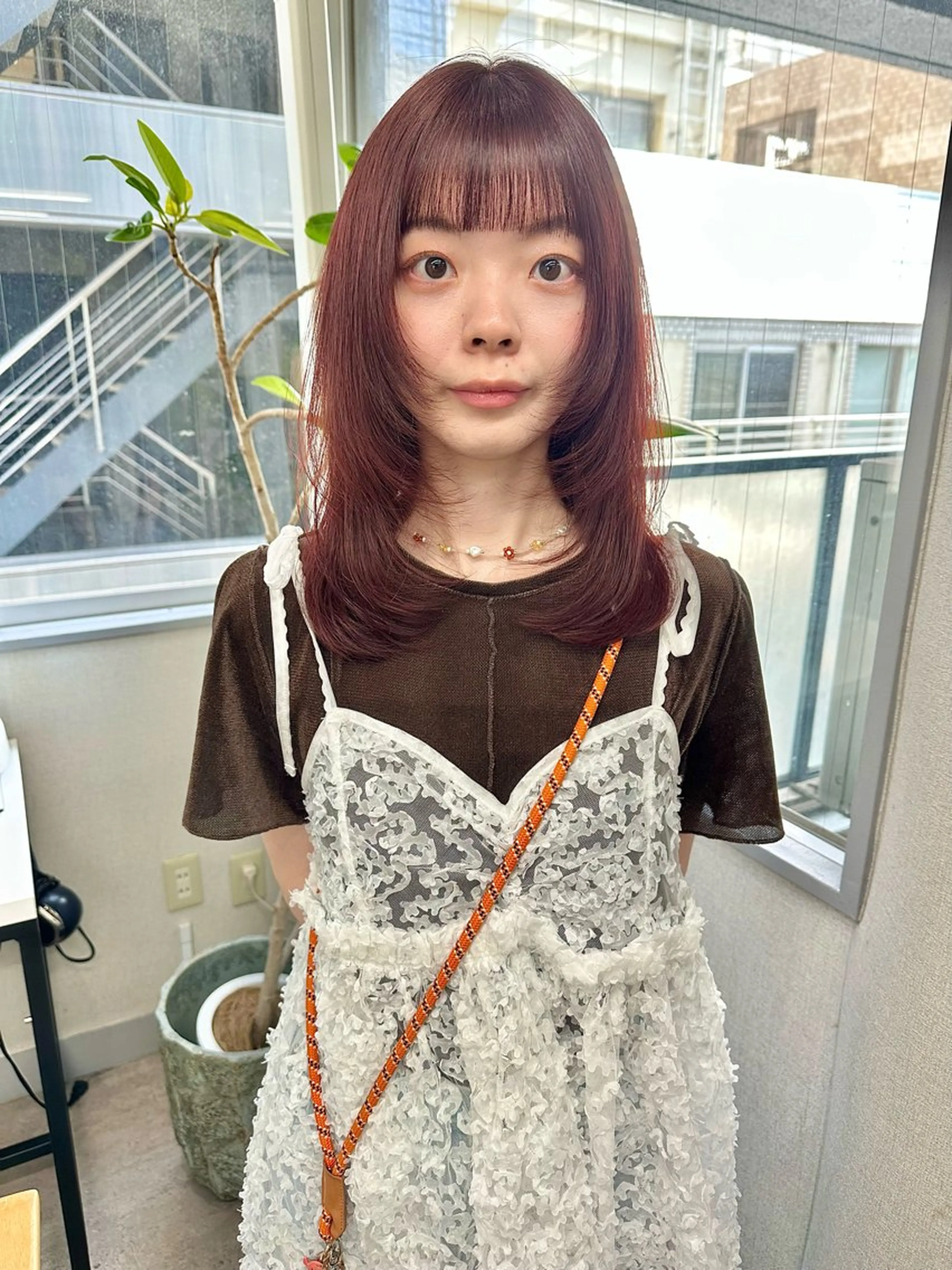 セミロング カラー ボルドーカラー レイヤーカット カット ヘアカラー トリートメント レイヤーカット🪄 耳ツボ🎀Ayumiのヘアスタイル