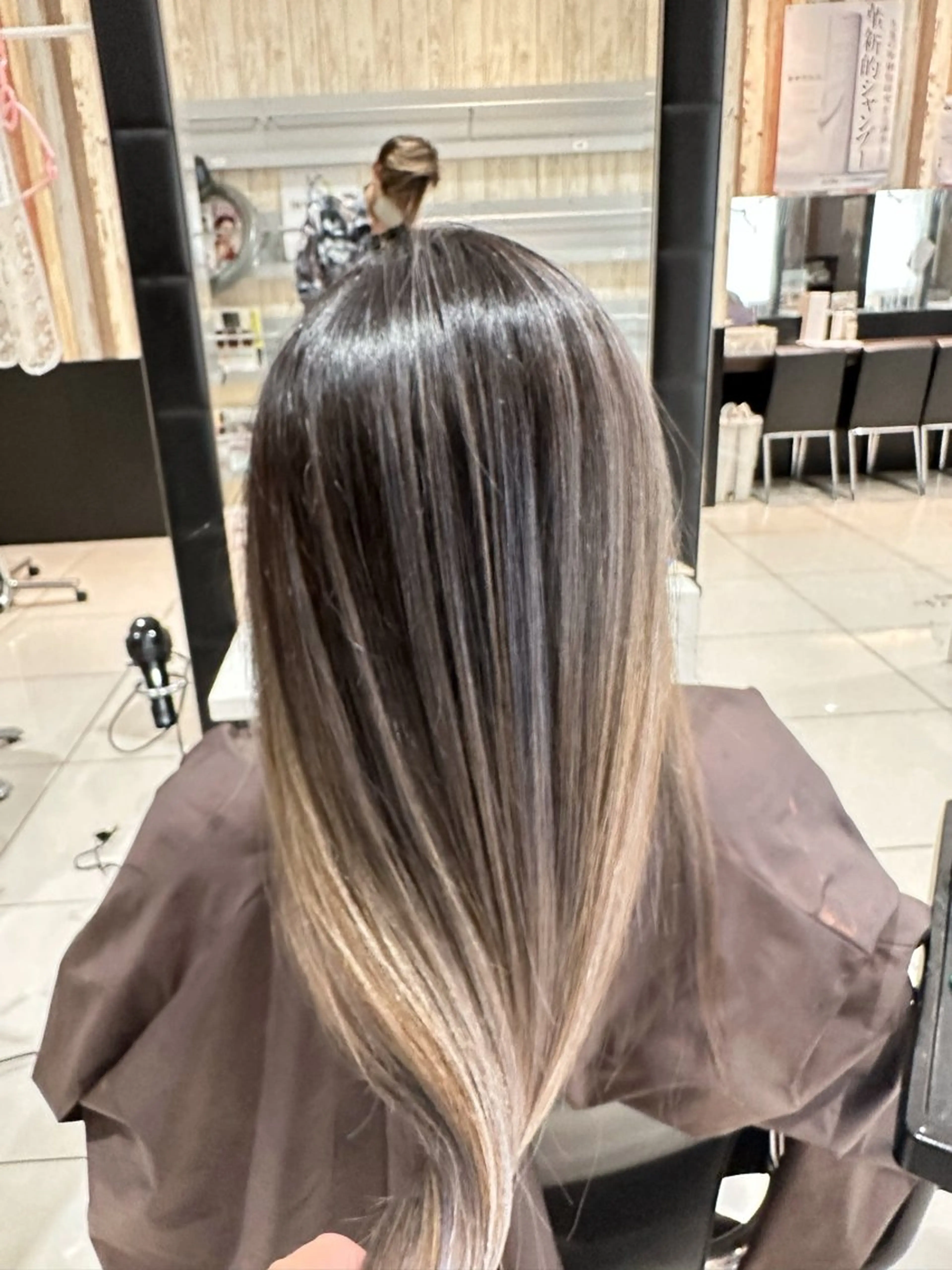 ロング カラー 神戸 大輝のヘアスタイル