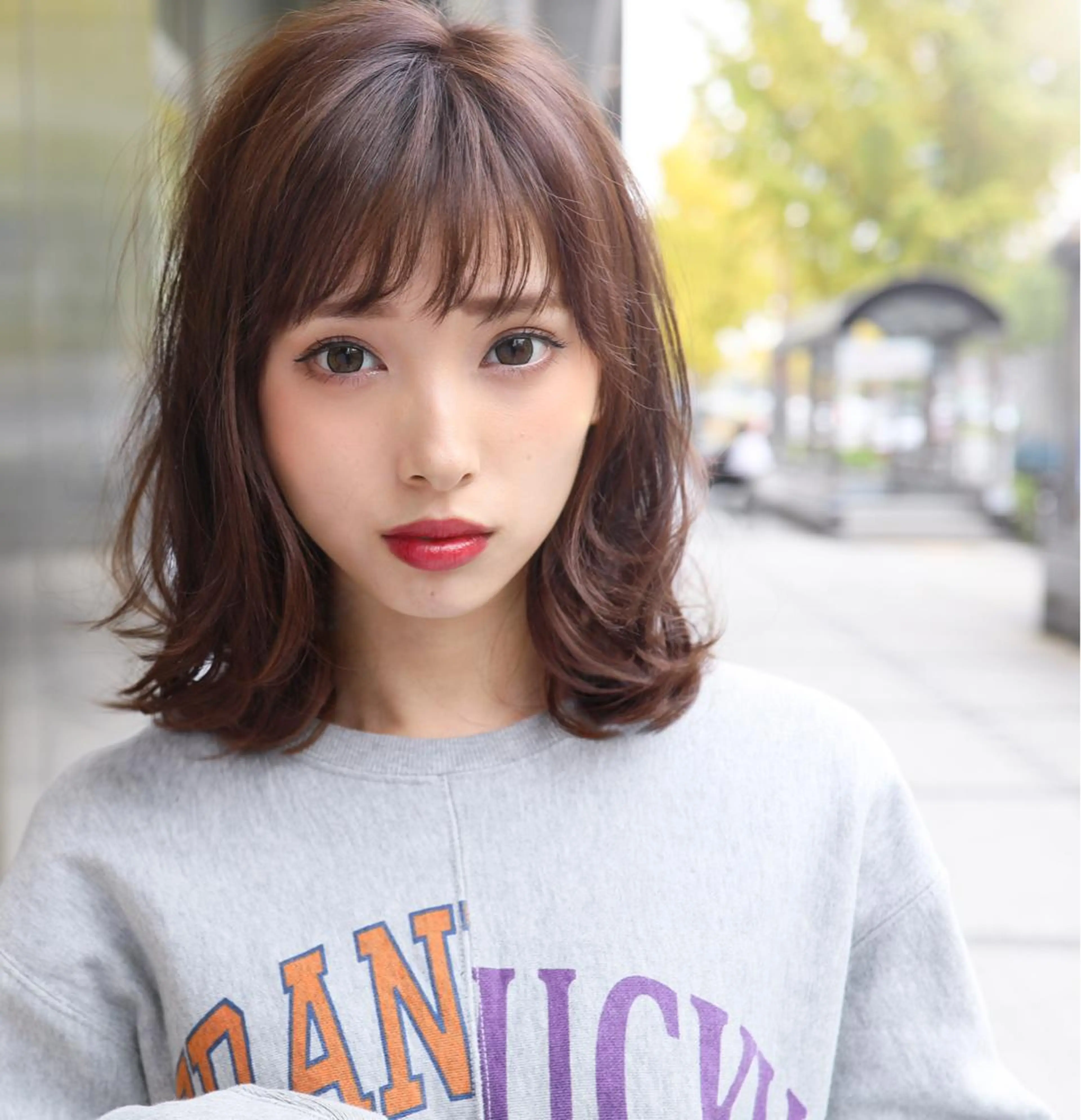 ミディアム カラー アッシュ 外ハネヘア ガレリアエレガンテ栄店所属・ガレリア エレガンテ栄のヘアスタイル