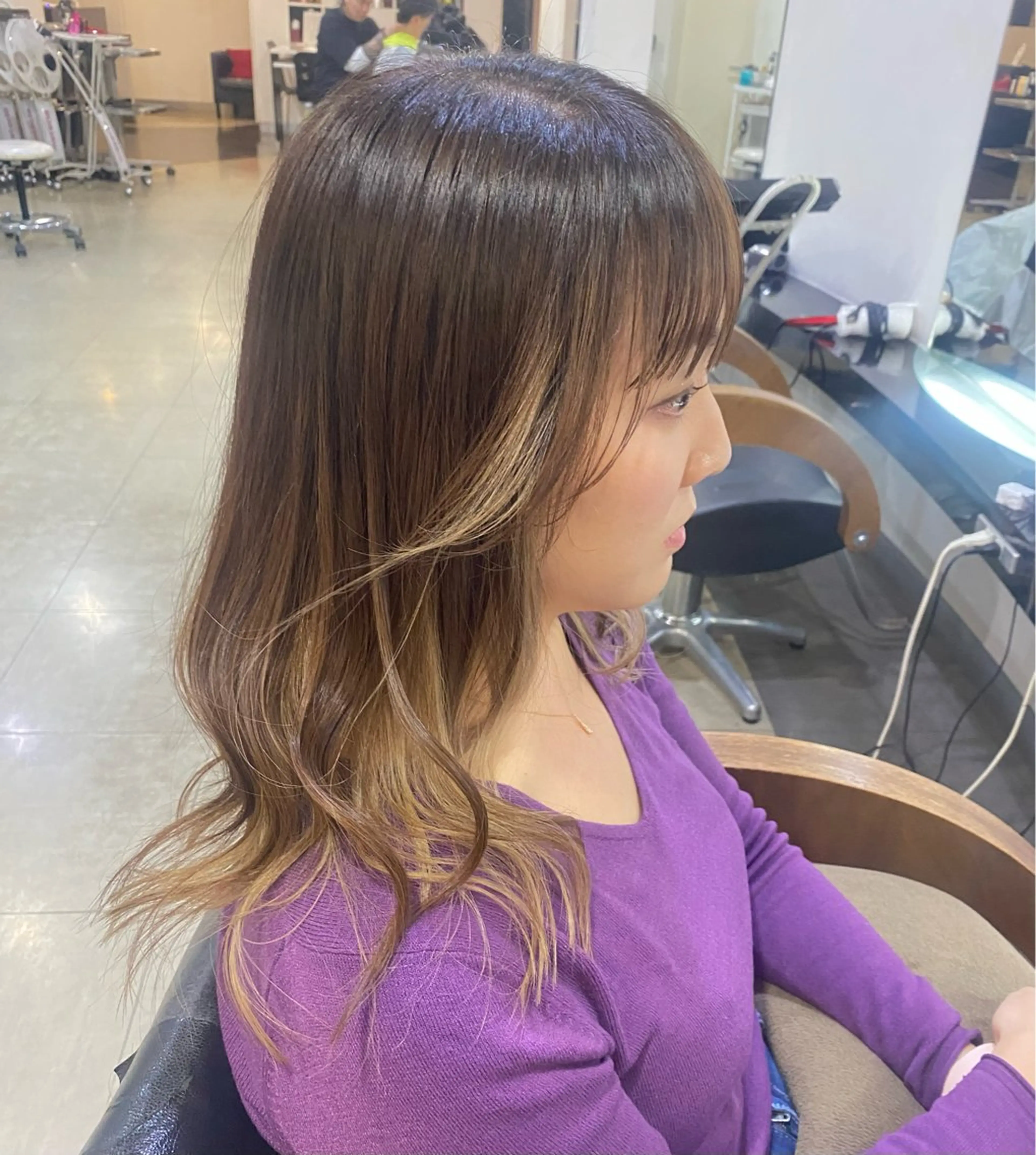 セミロング カラー ヘアアレンジ デザインカラー DISCOHAIRsanc（ルジャルダン町田）所属・烏山 達也のヘアスタイル