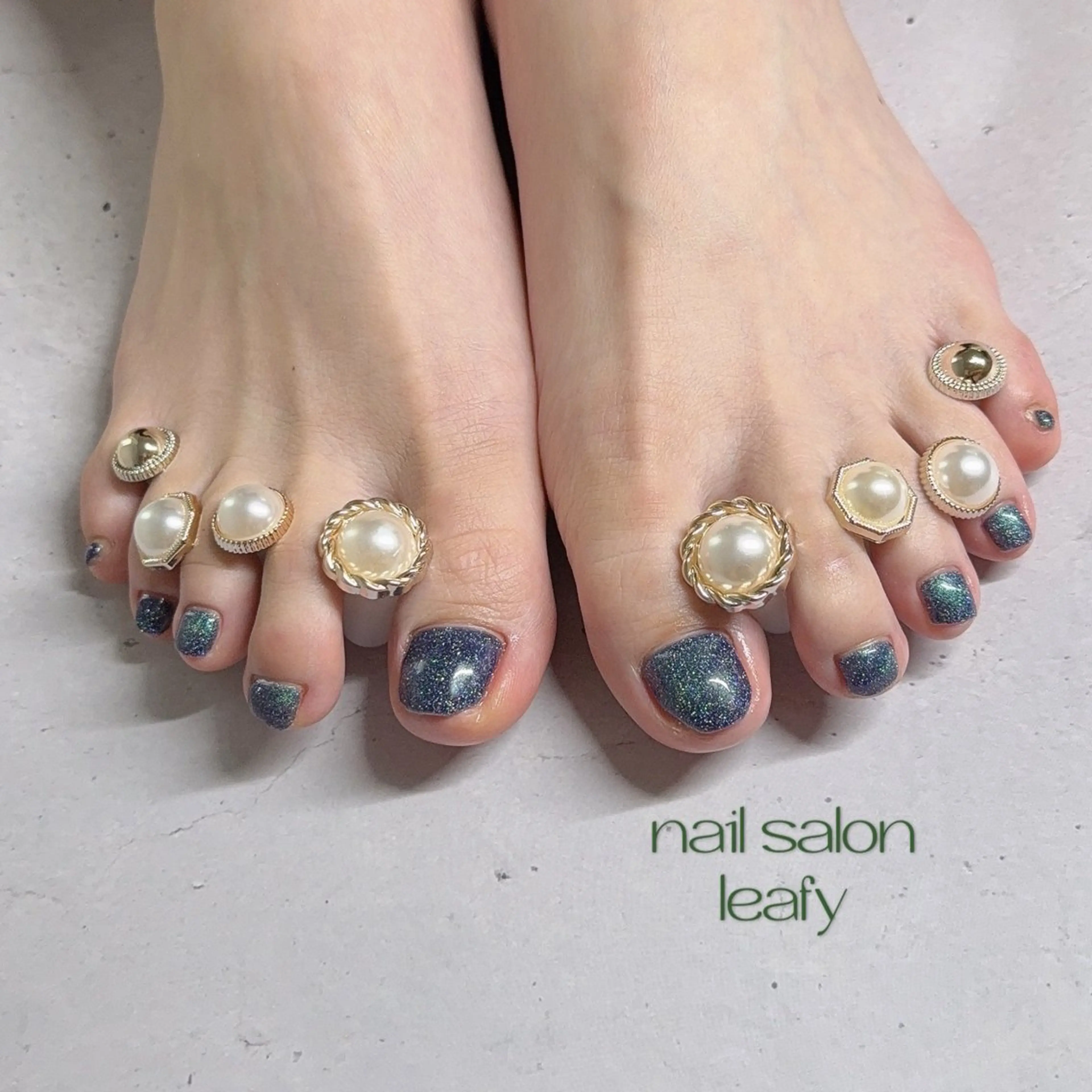 ネイル フットネイル マグネットネイル ワンカラーネイル ネイルサロン leafyのネイルデザイン