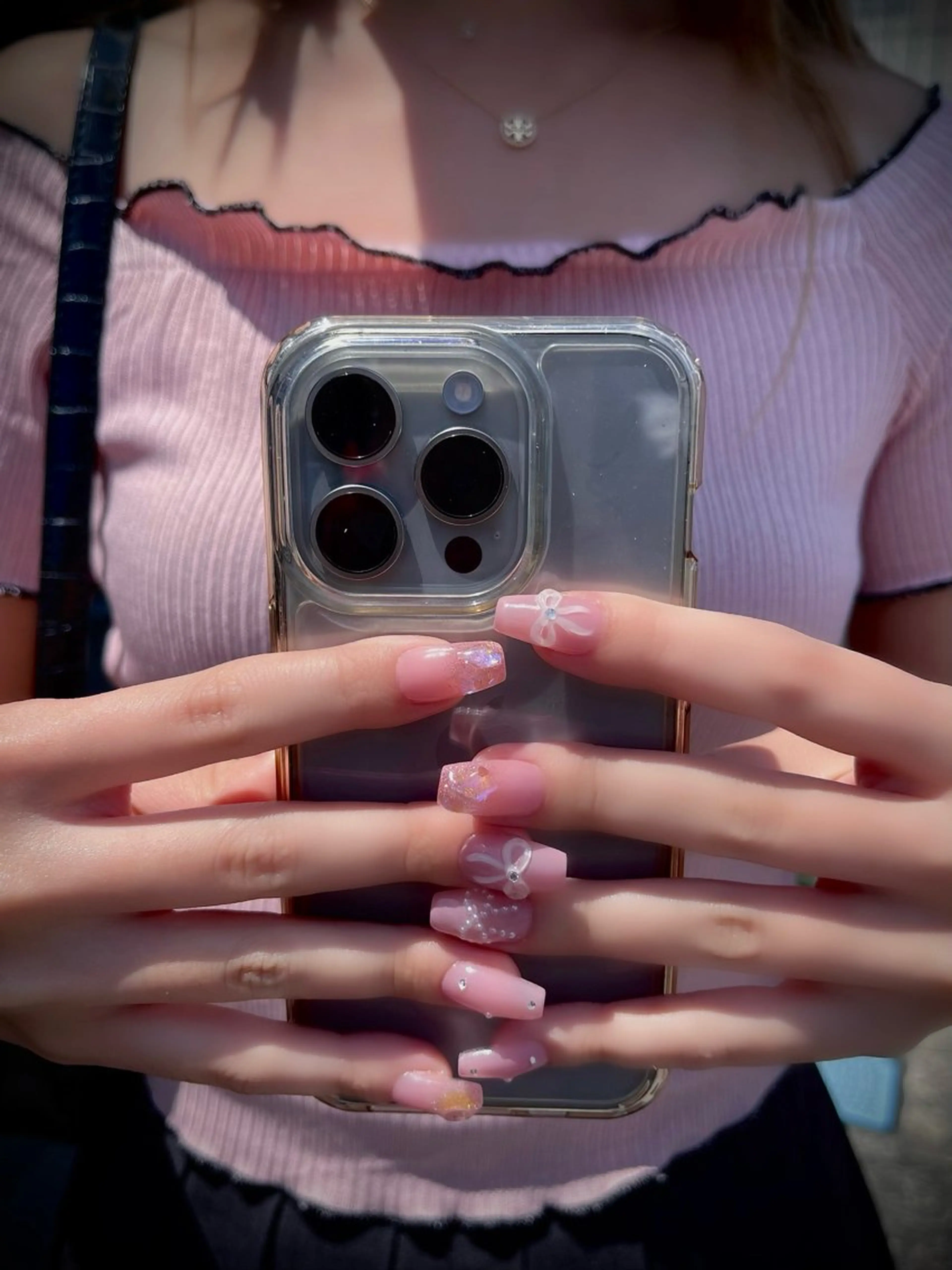 ネイル フットネイル キラキラネイル マグネットネイル ワンカラーネイル スカルプネイル nine.🦋 YUKOのネイルデザイン