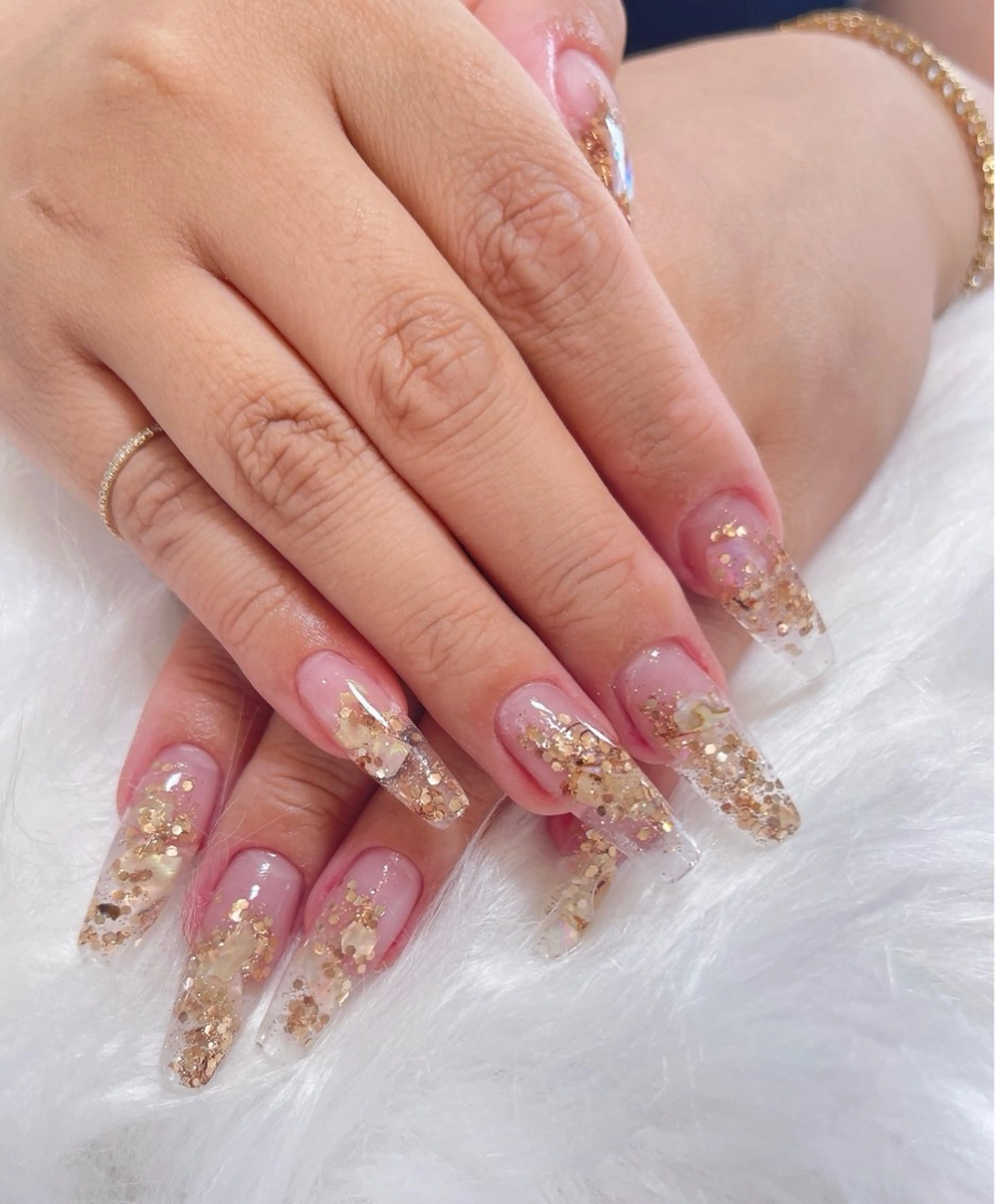 ネイル ジェルネイル ゴールド グリーン ハート スカルプネイル おうちサロン by maururuのネイルデザイン