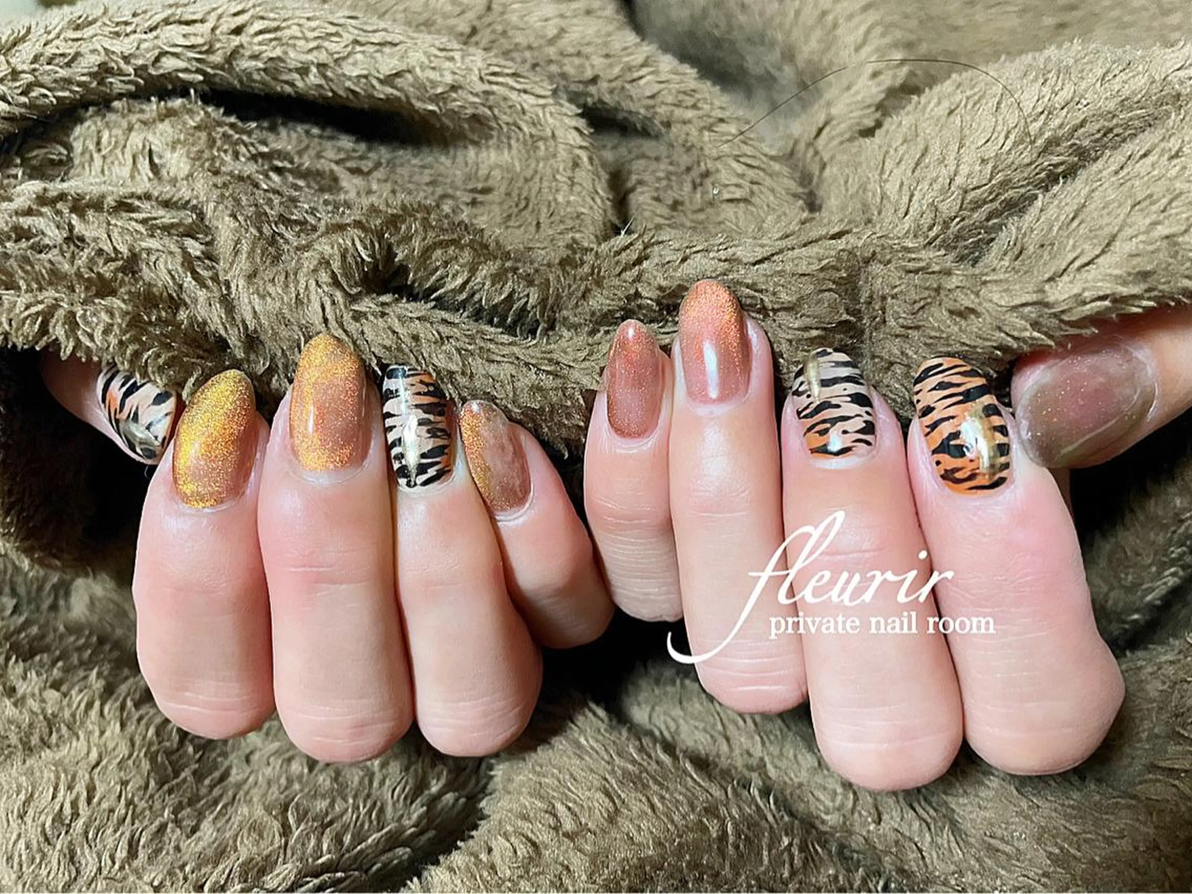 ネイル アートネイル 長さ出し ジェルネイル ゴールド ハードジェル フルリール 【プライベートサロンのネイルデザイン