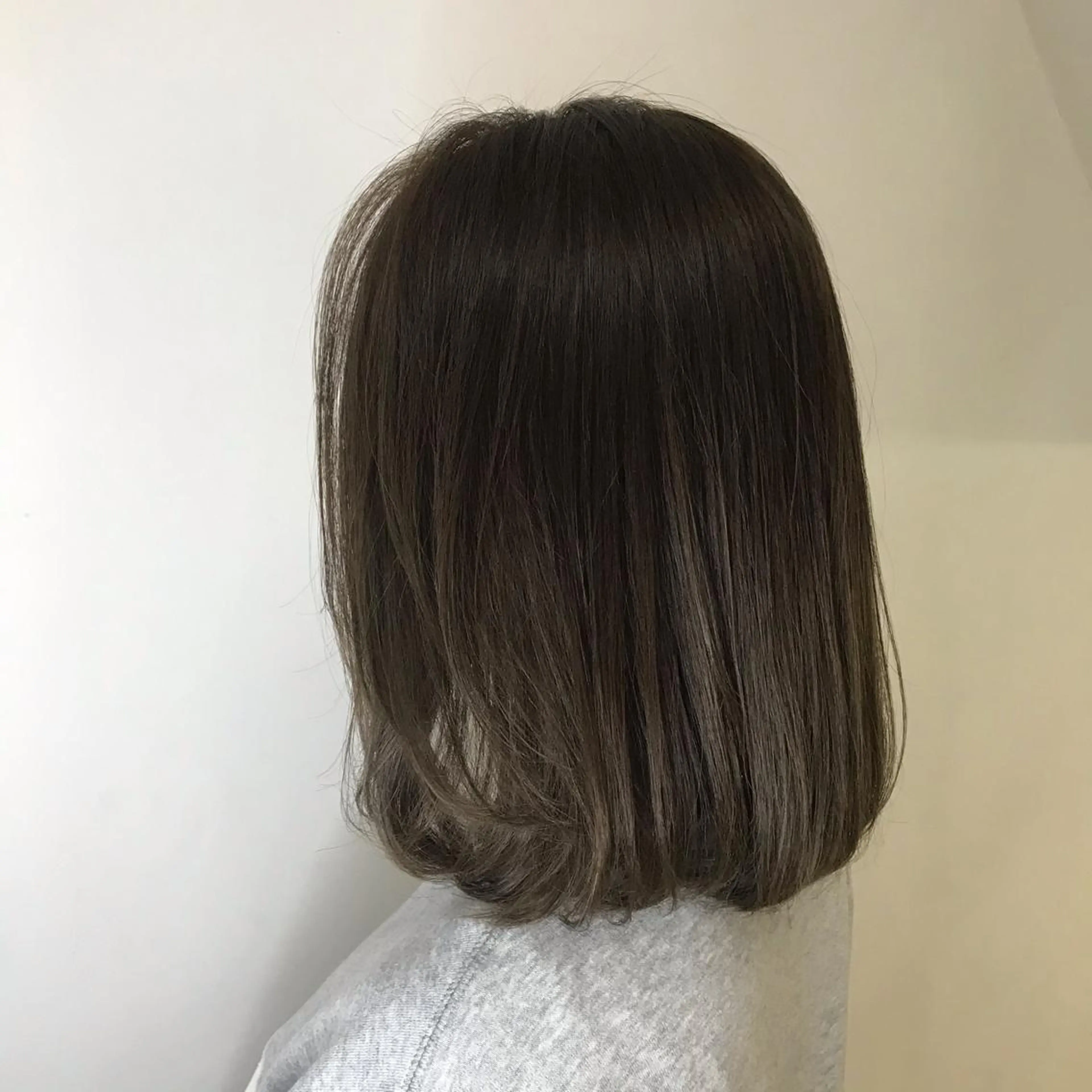 ミディアム カラー 顔まわりレイヤー レイヤーカット ていねい技術No.1 🌈諏訪 健太のヘアスタイル