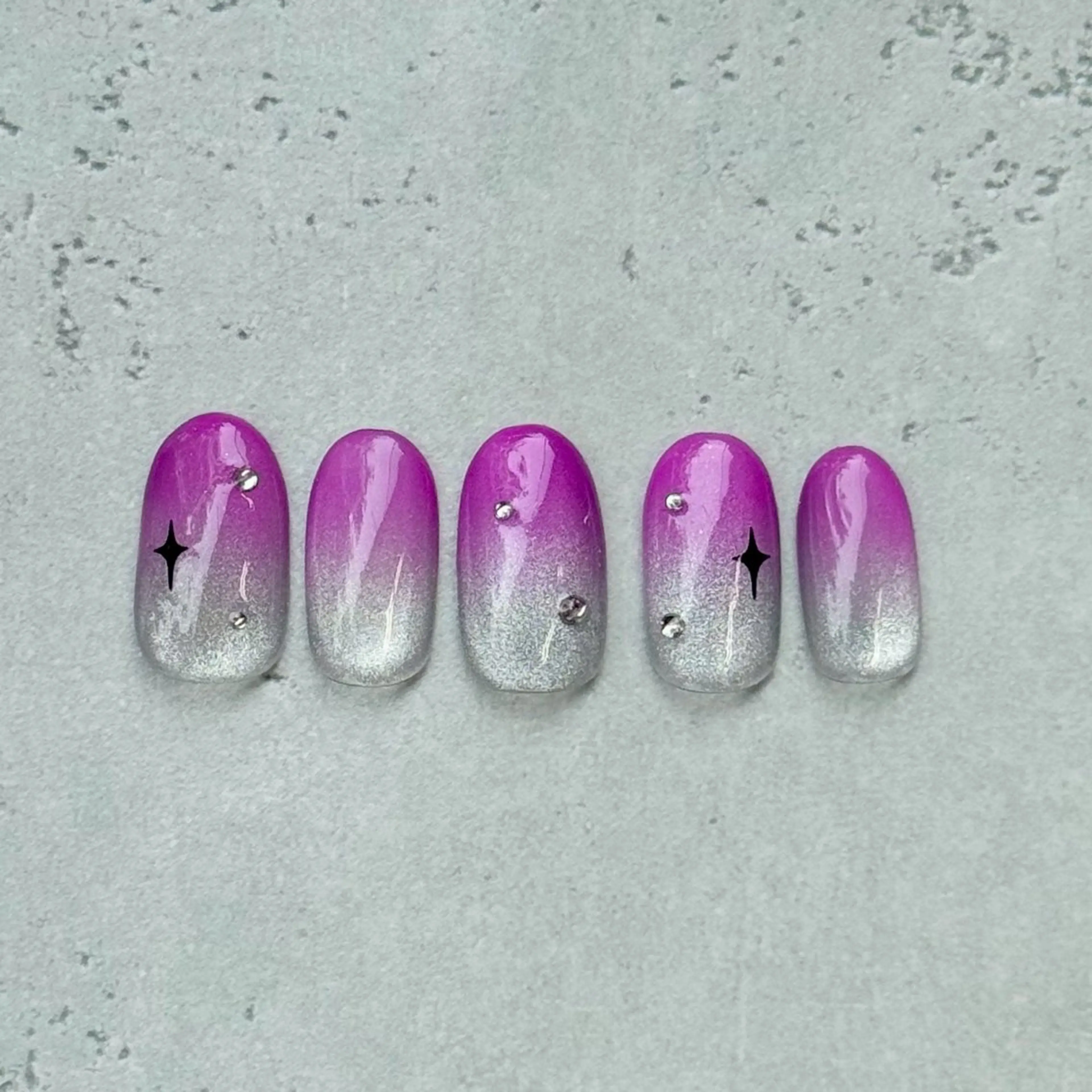 ネイル アートネイル MAXKELLY MAIKAのネイルデザイン