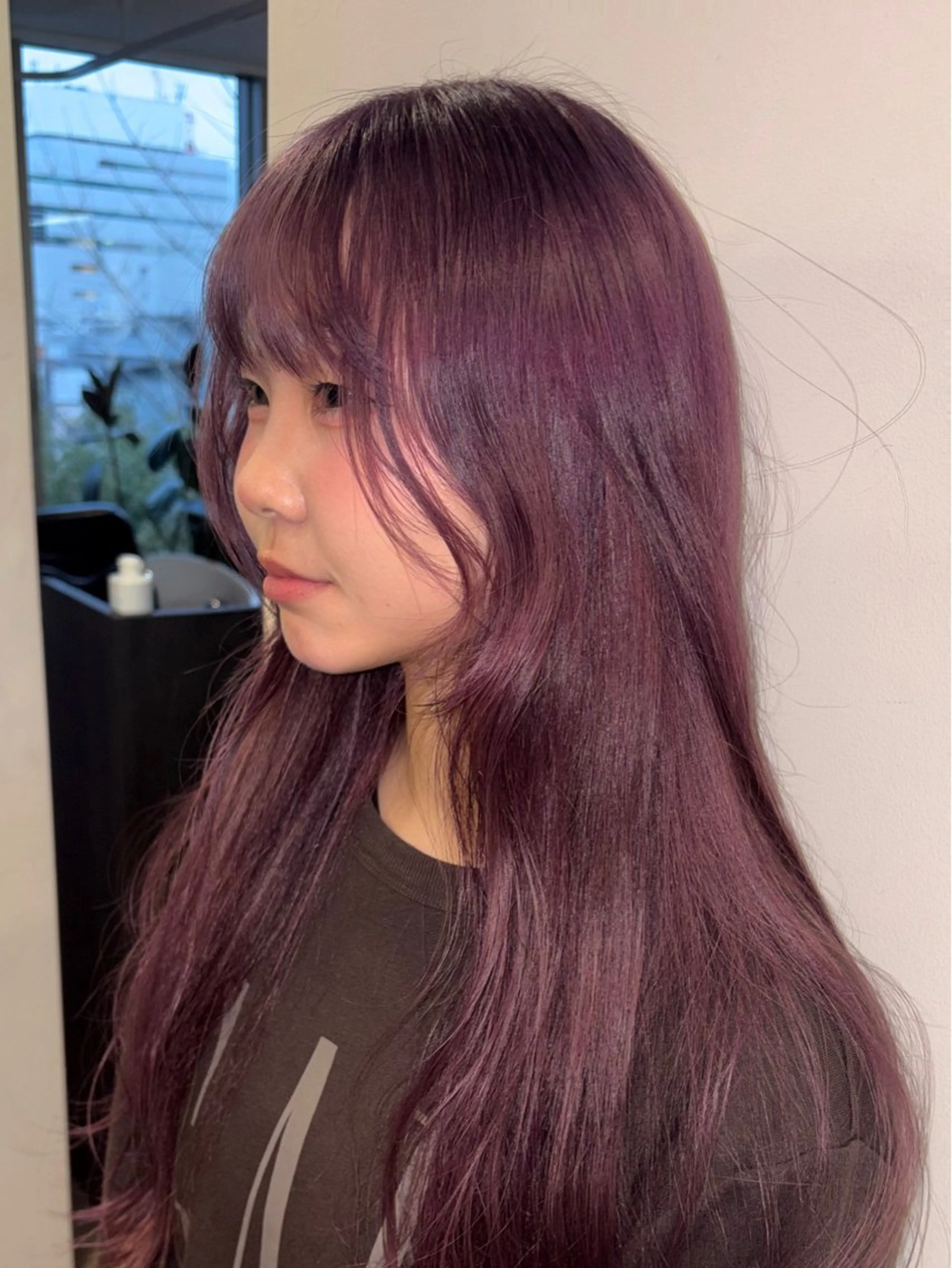 ロング ヘアカラー 大下 心渚 /ブリーチ/艶カラーのヘアスタイル