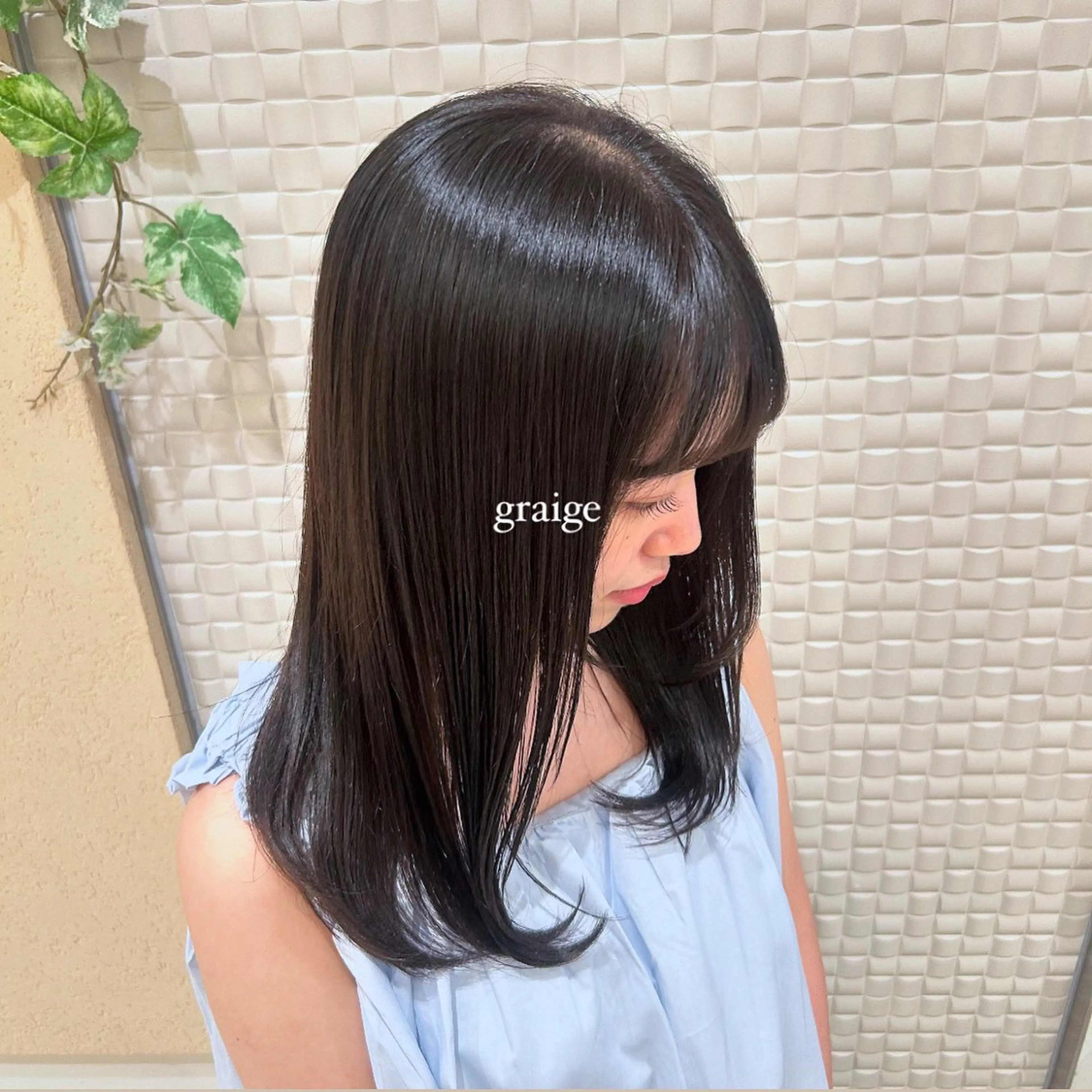 セミロング カラー 透明感カラー ヘアカラー トリートメント 顔周りレイヤーカット /髪質改善/ゆう🤍のヘアスタイル