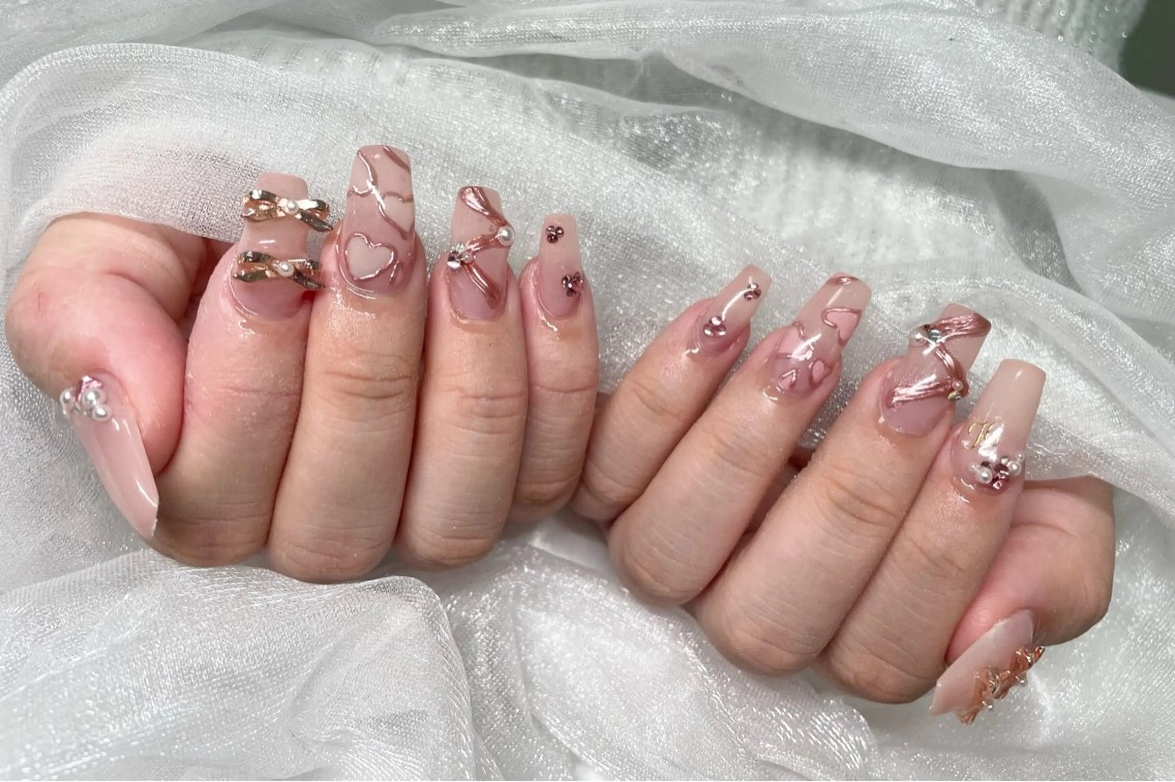 ネイル ハンドネイル Roi〈ロワ〉 Minakoのネイルデザイン