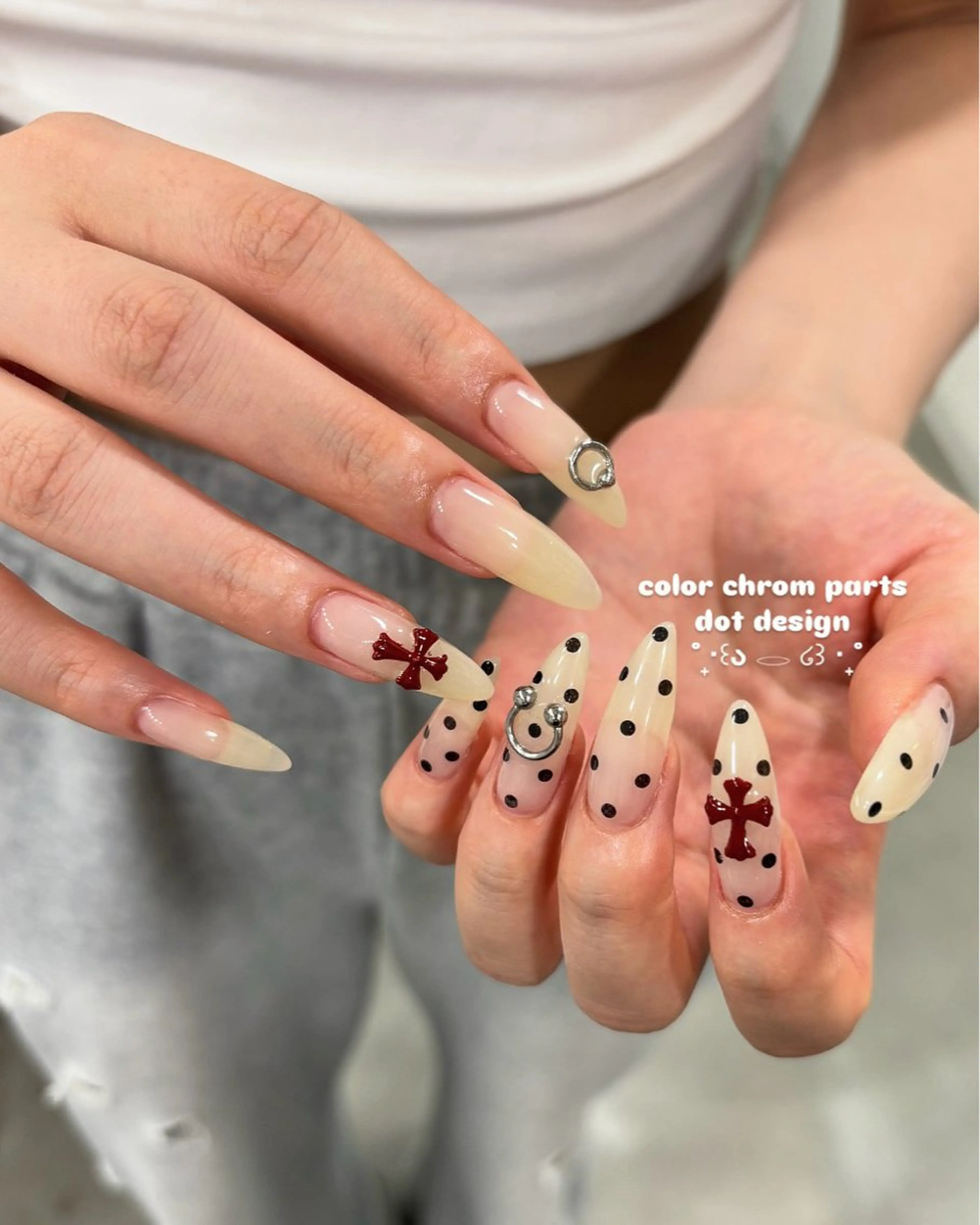 ネイル ハンドネイル 🤎Two ERI🤎のネイルデザイン