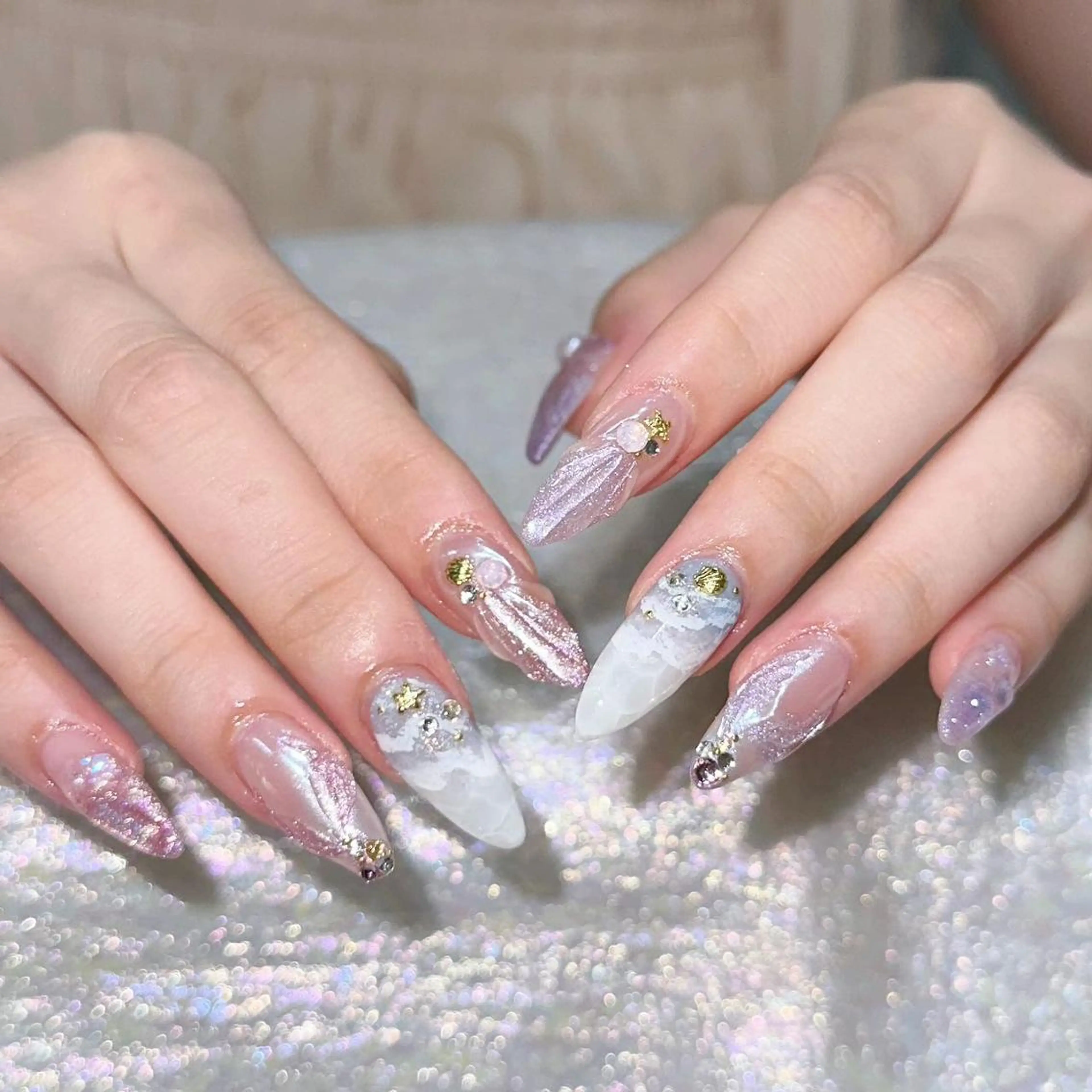 ネイル アートネイル 長さ出し ネイルチップ Queens PUPUのネイルデザイン