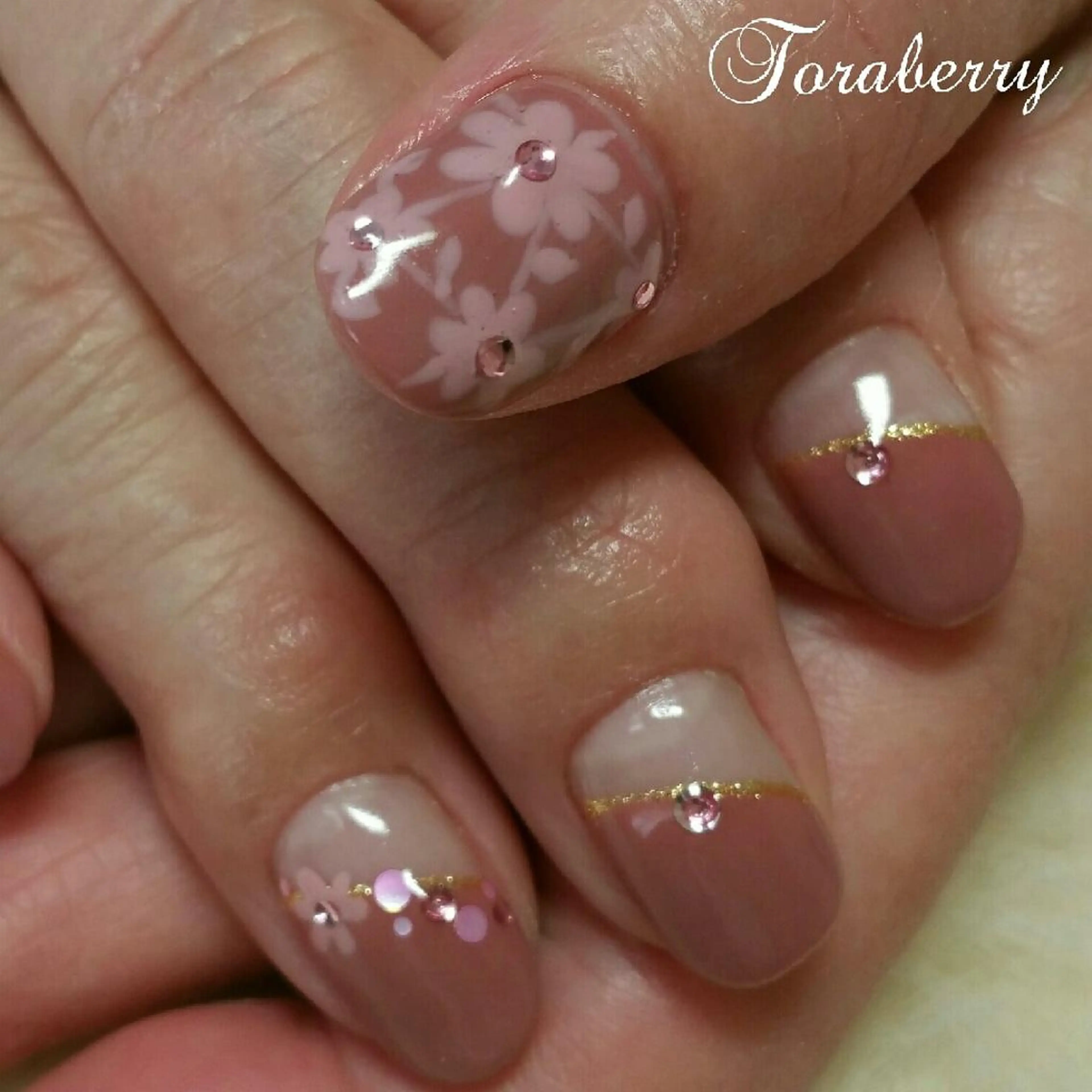 ネイル ハンドネイル ネイリスト なつみのネイルデザイン