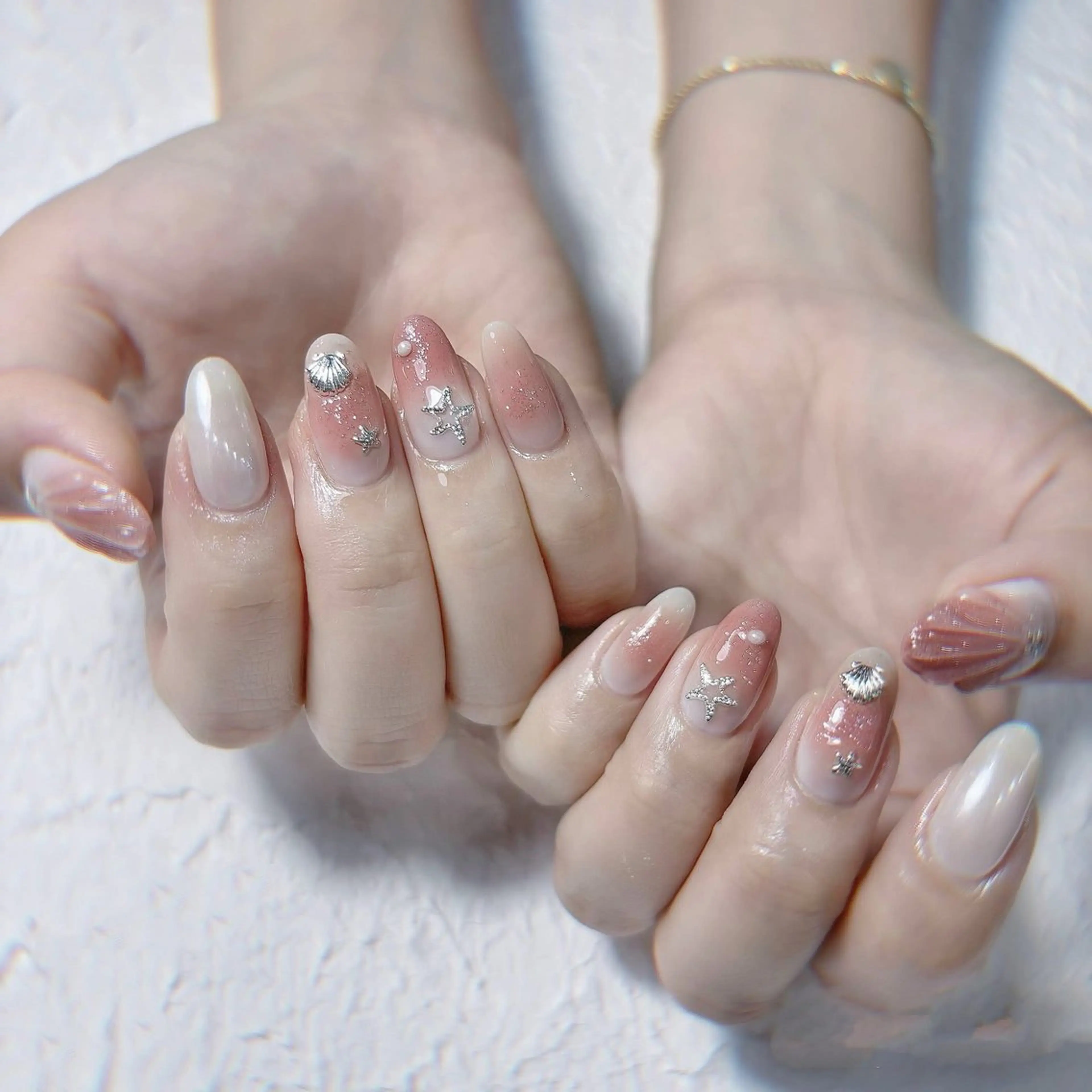 ネイル アートネイル フレンチネイル ジェルネイル グラデーション 韓国ネイル 村中 ハナのネイルデザイン