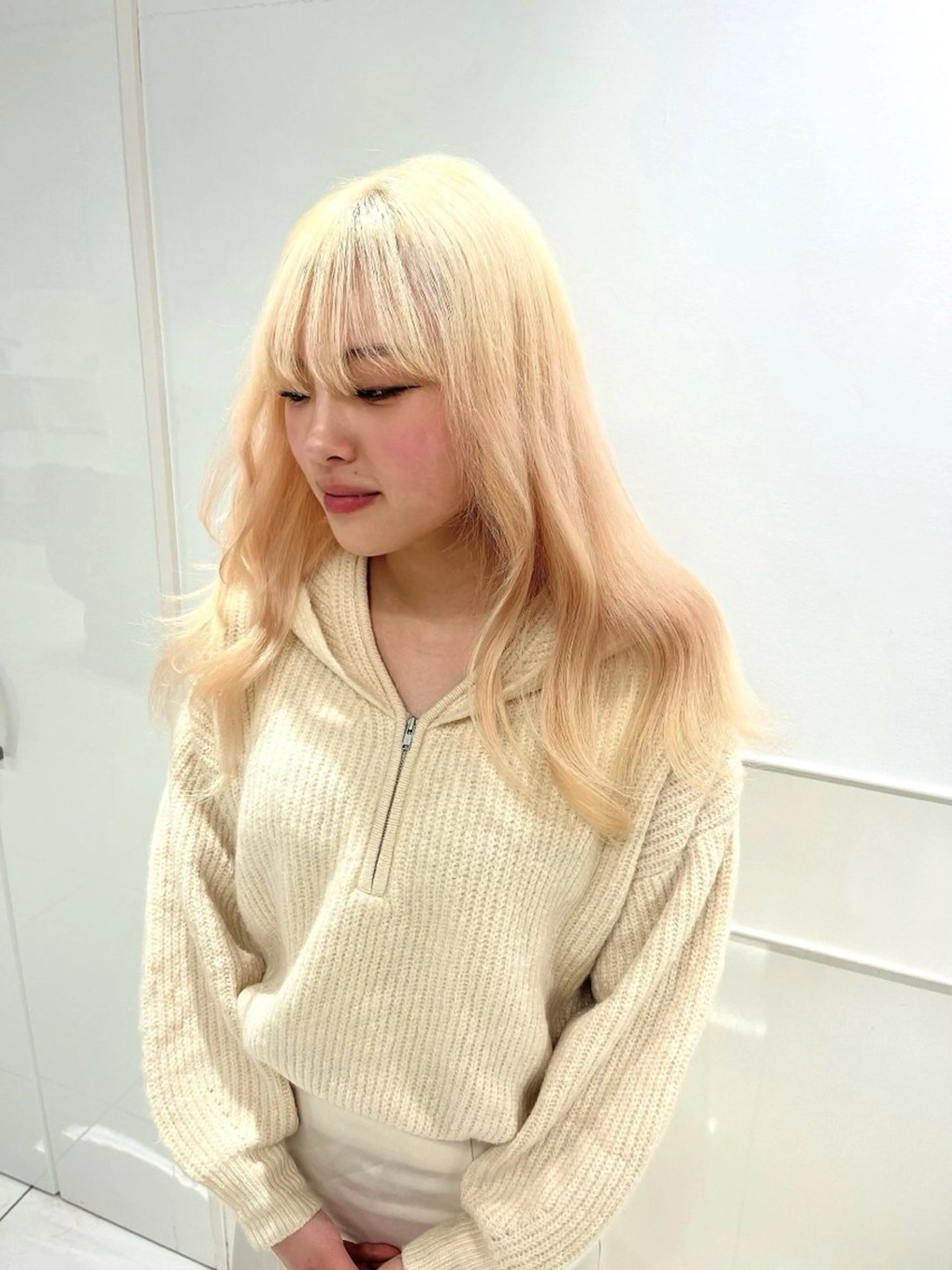 ロング カラー りおな/エクステ /ミルクティーカラーのヘアスタイル