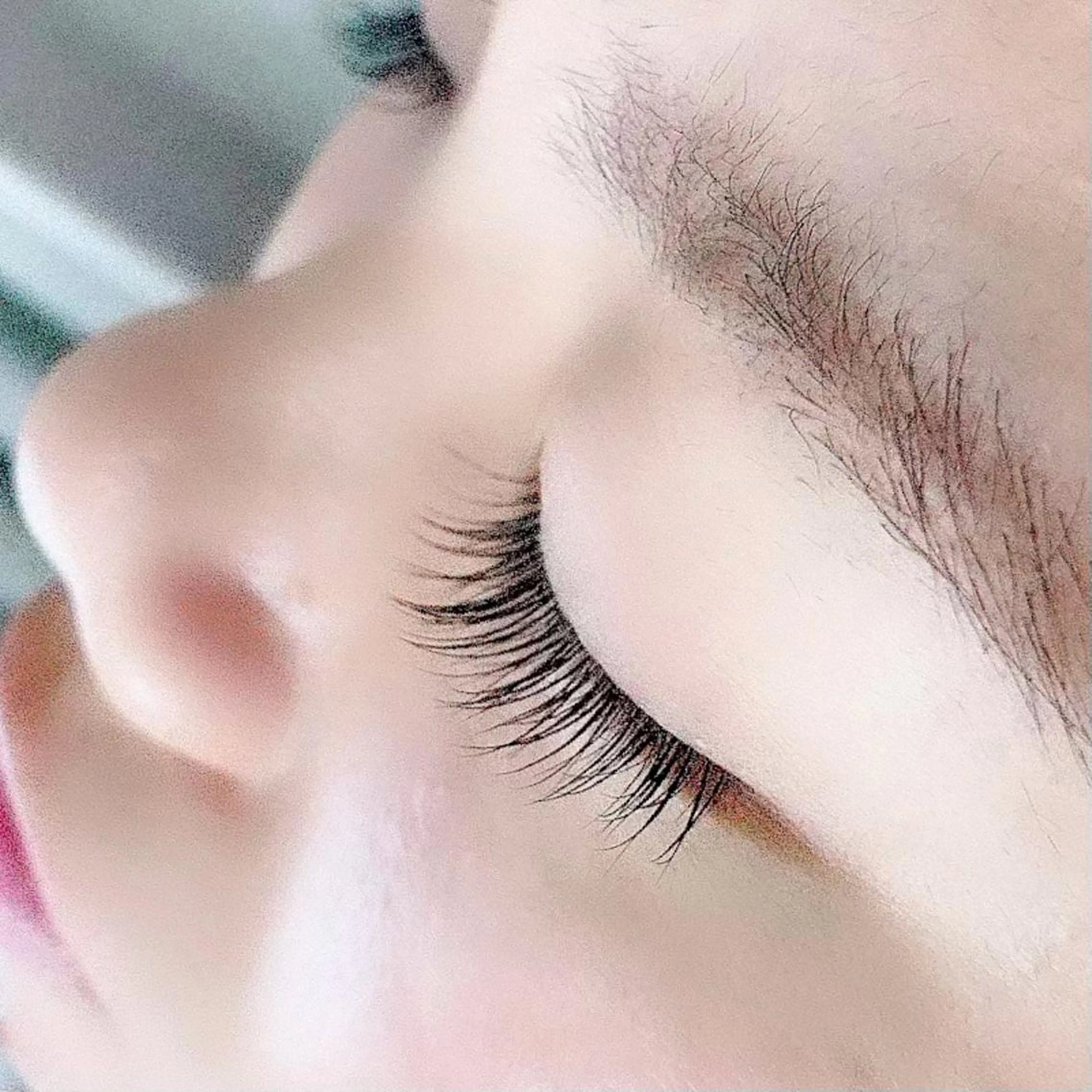 マツエク・マツパ ベルアイラッシュ所属・eyelash. manaの眉毛・アイブロウイメージ