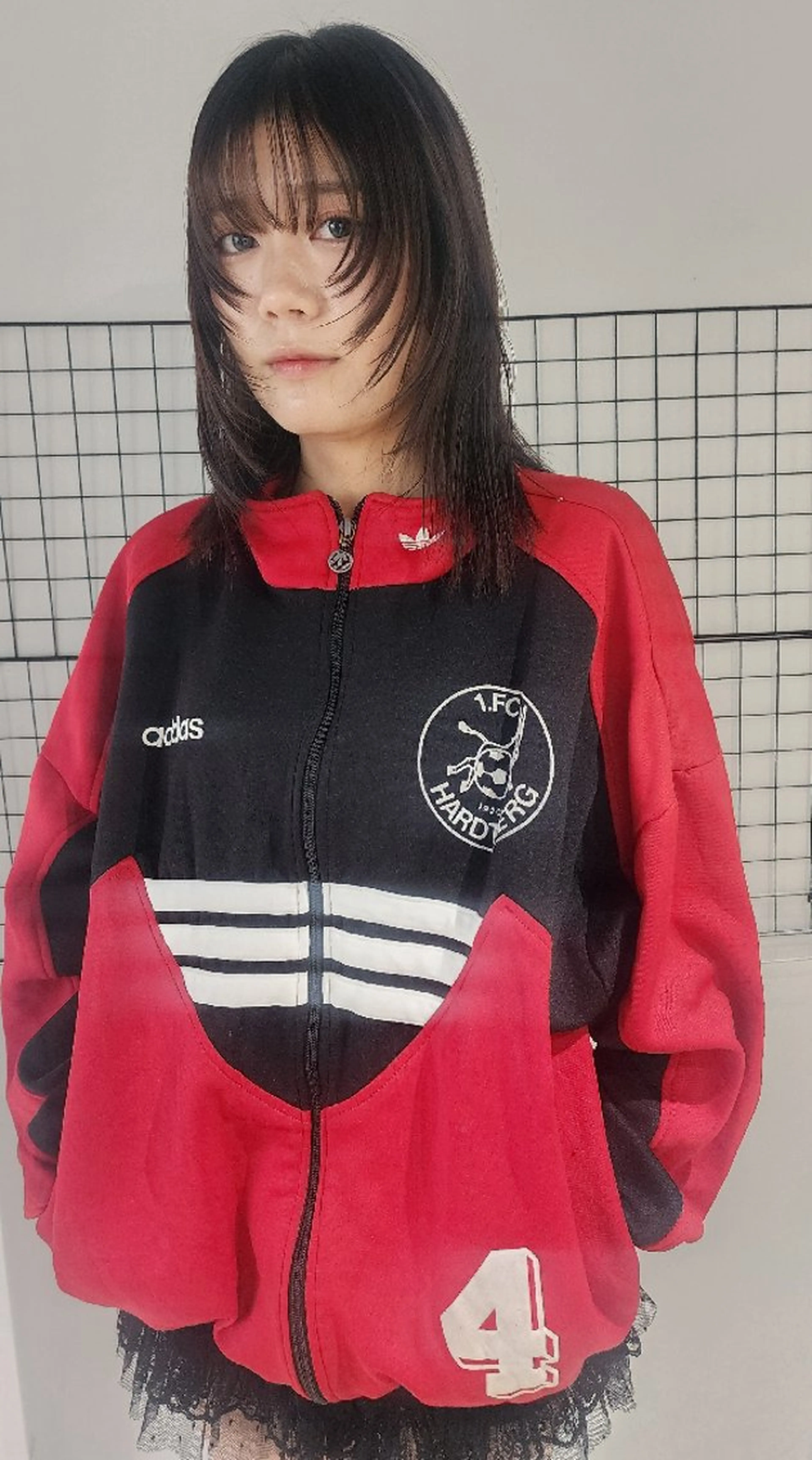 セミロング 顔まわりレイヤー 顔周りカット レイヤーカット Backbocker所属・ハイトーン/ブリーチ /デザインカラーのヘアスタイル