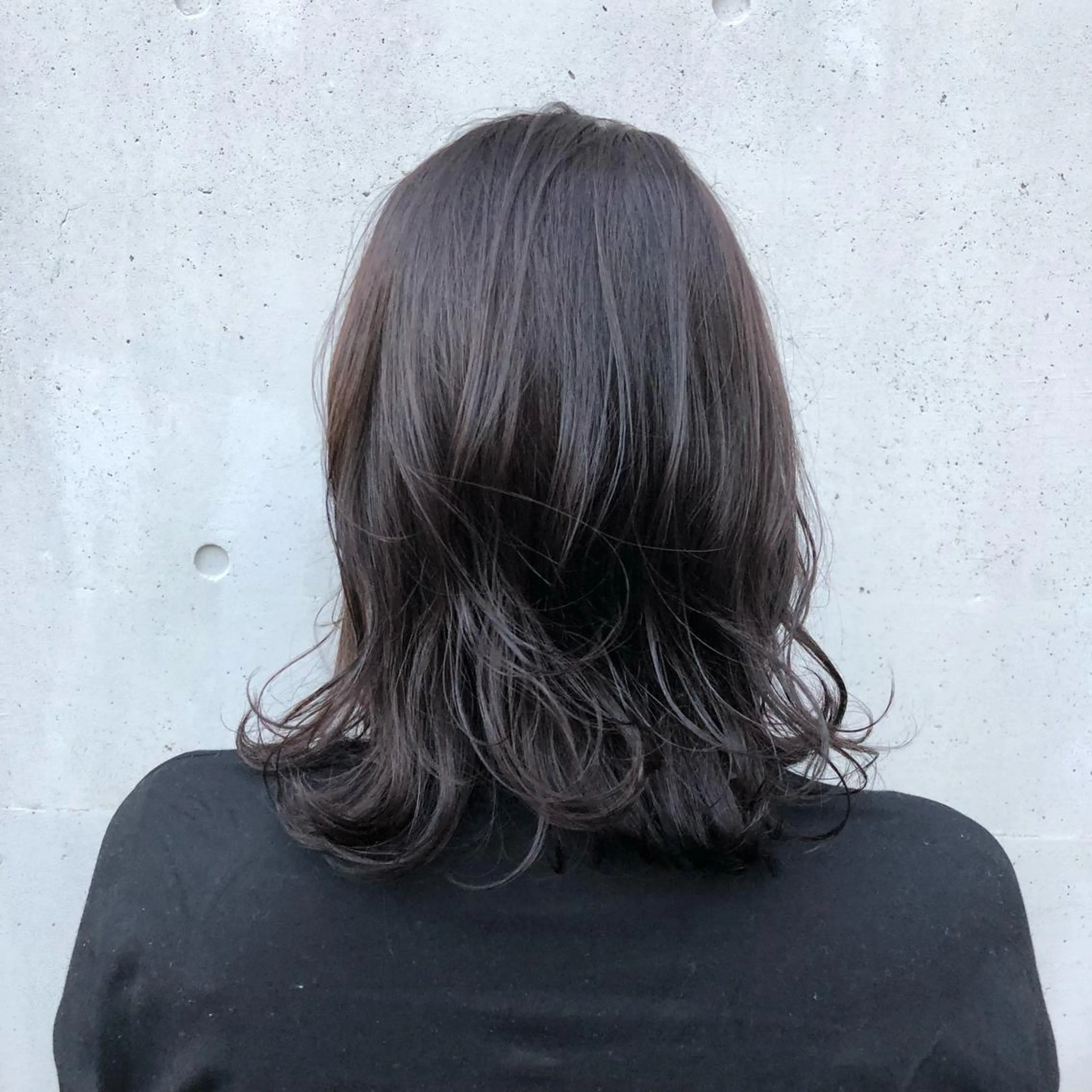 ミディアム カラー インナーカラー ラベンダーカラー ヘアカラー トリートメント 酸性縮毛矯正🧴韓国 レイヤー/髪質改善のヘアスタイル