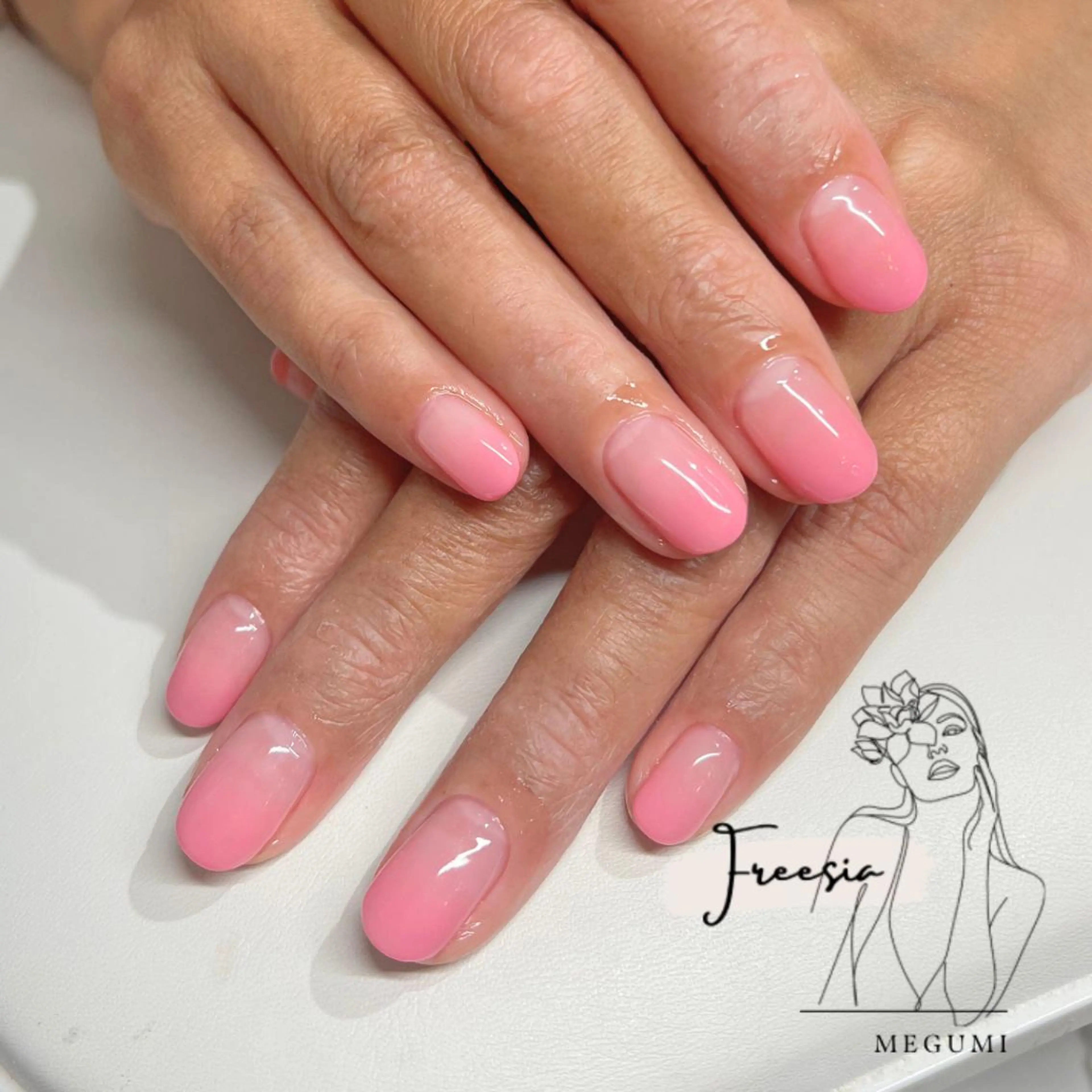 ネイル ピンク シンプルネイル 当日予約も歓迎⭕️ Megumiのネイルデザイン