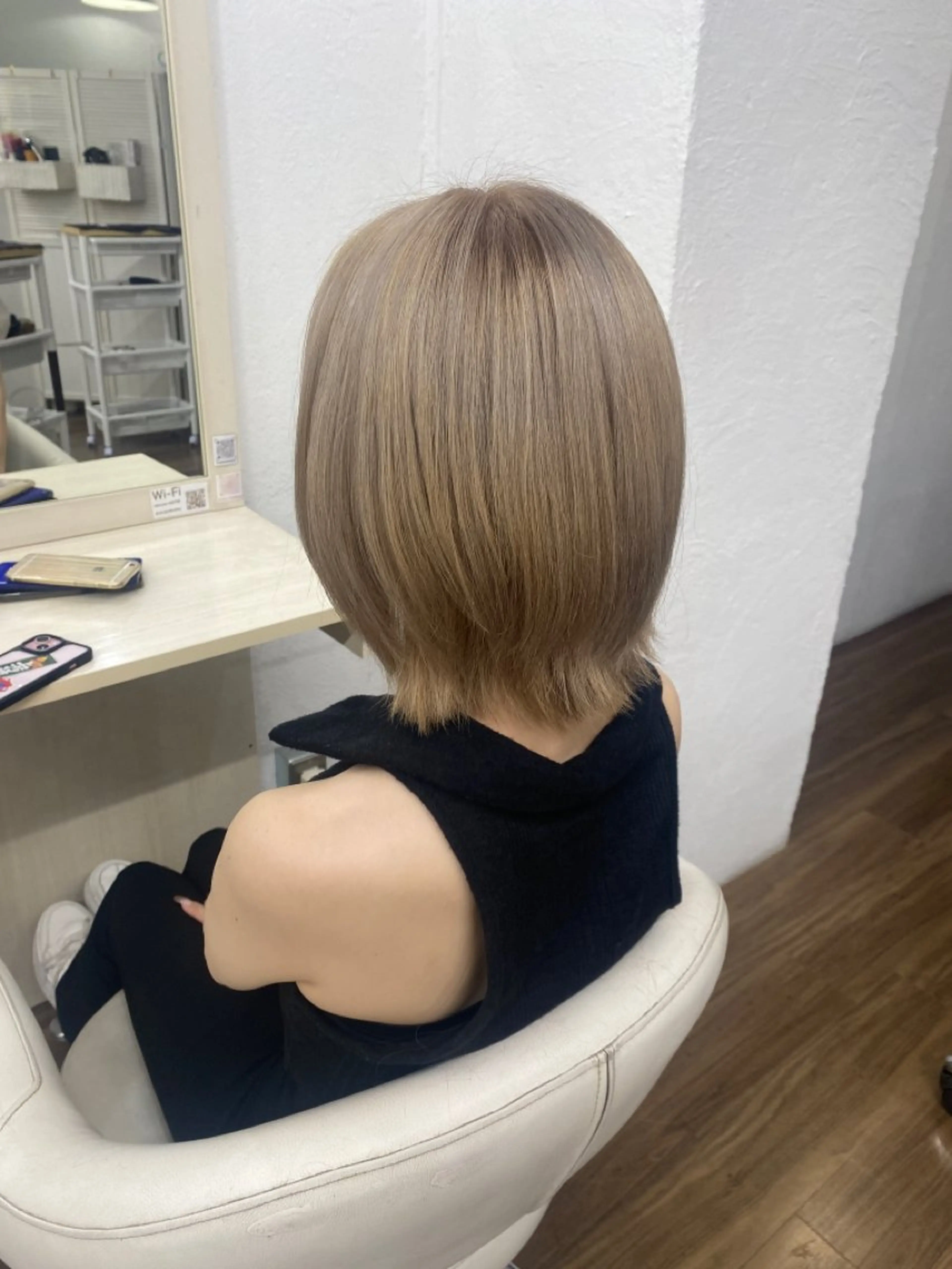 ショート カラー ベージュカラー ヘアカラー トリートメント GLOSS 心斎橋 山上のヘアスタイル