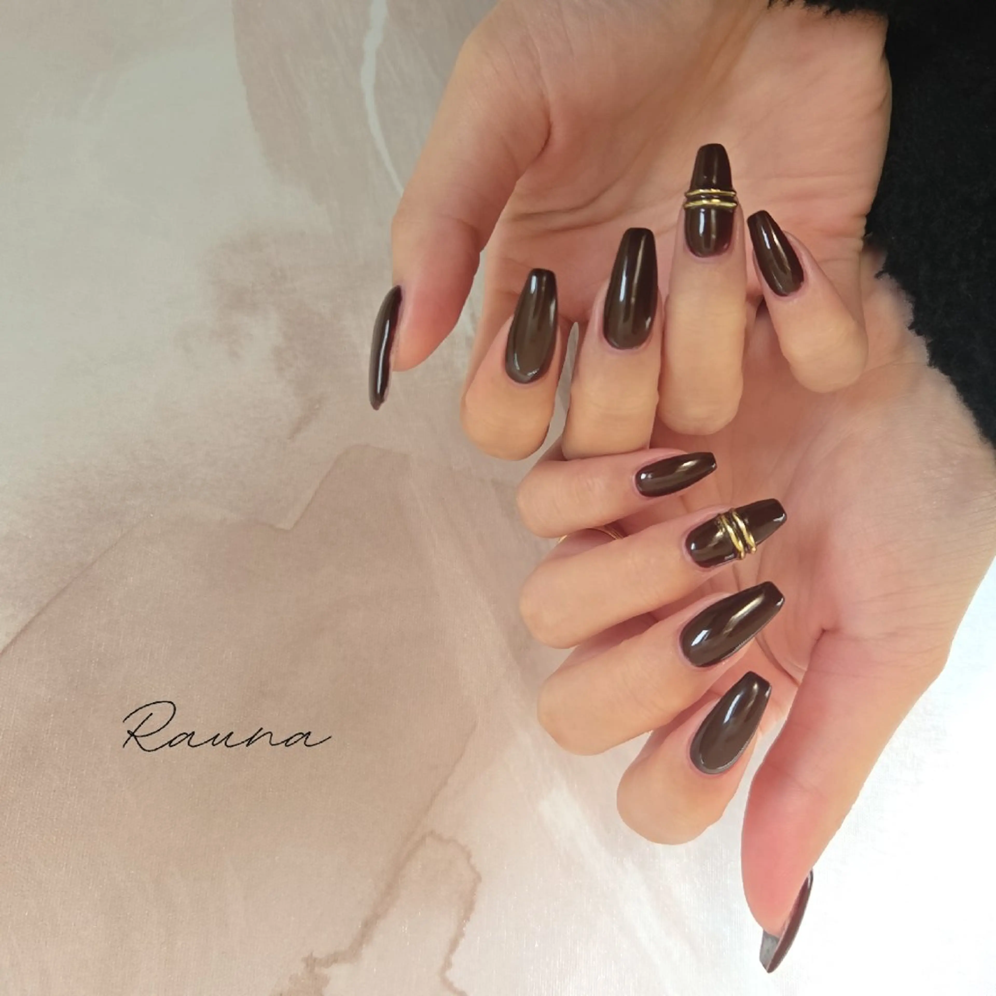 ネイル ハンドネイル Rauna nailsalon のネイルデザイン