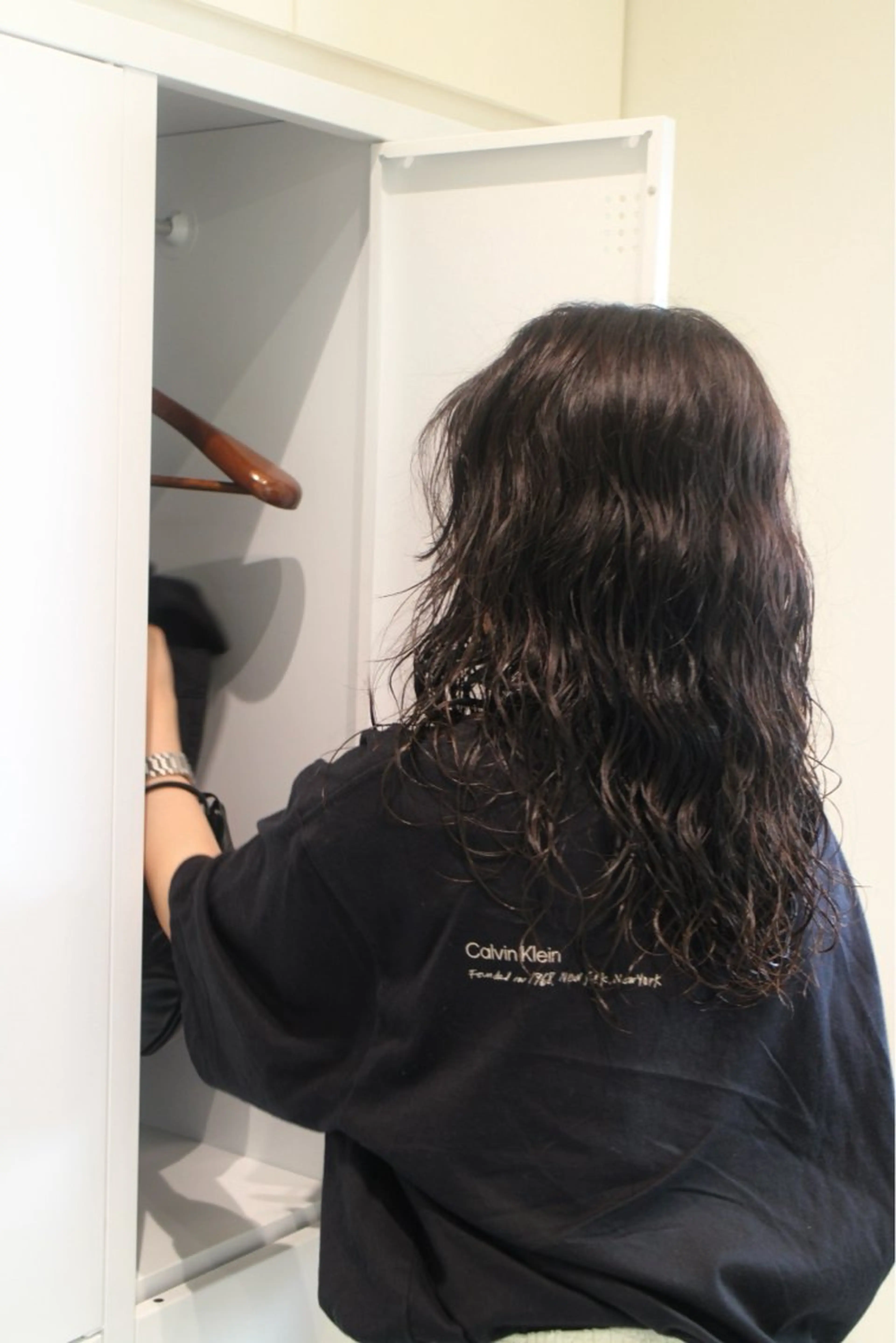 セミロング パーマ カーリーパーマ/ 透明ｶﾗｰ/MIKUのヘアスタイル