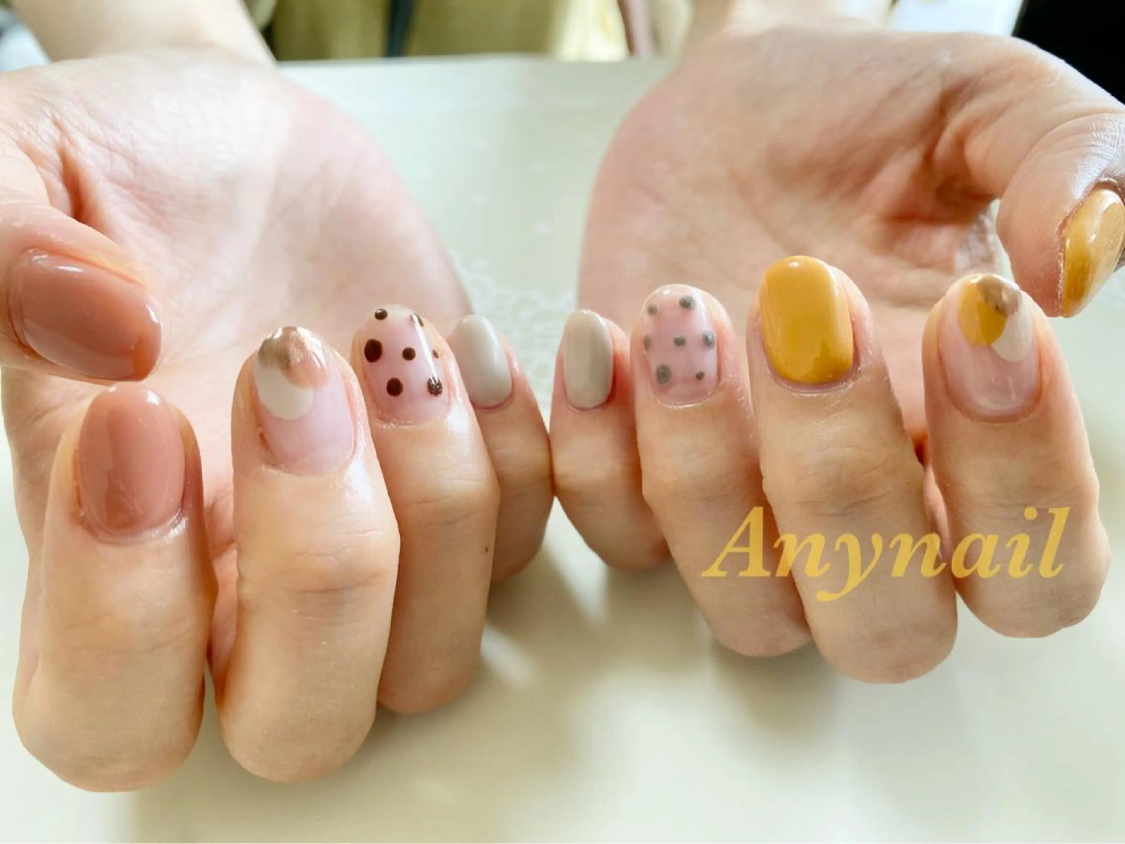ネイル ブルー ドット オフィスネイル ワンカラーネイル ピンク ハンドネイル 岩澤 恵子のネイルデザイン