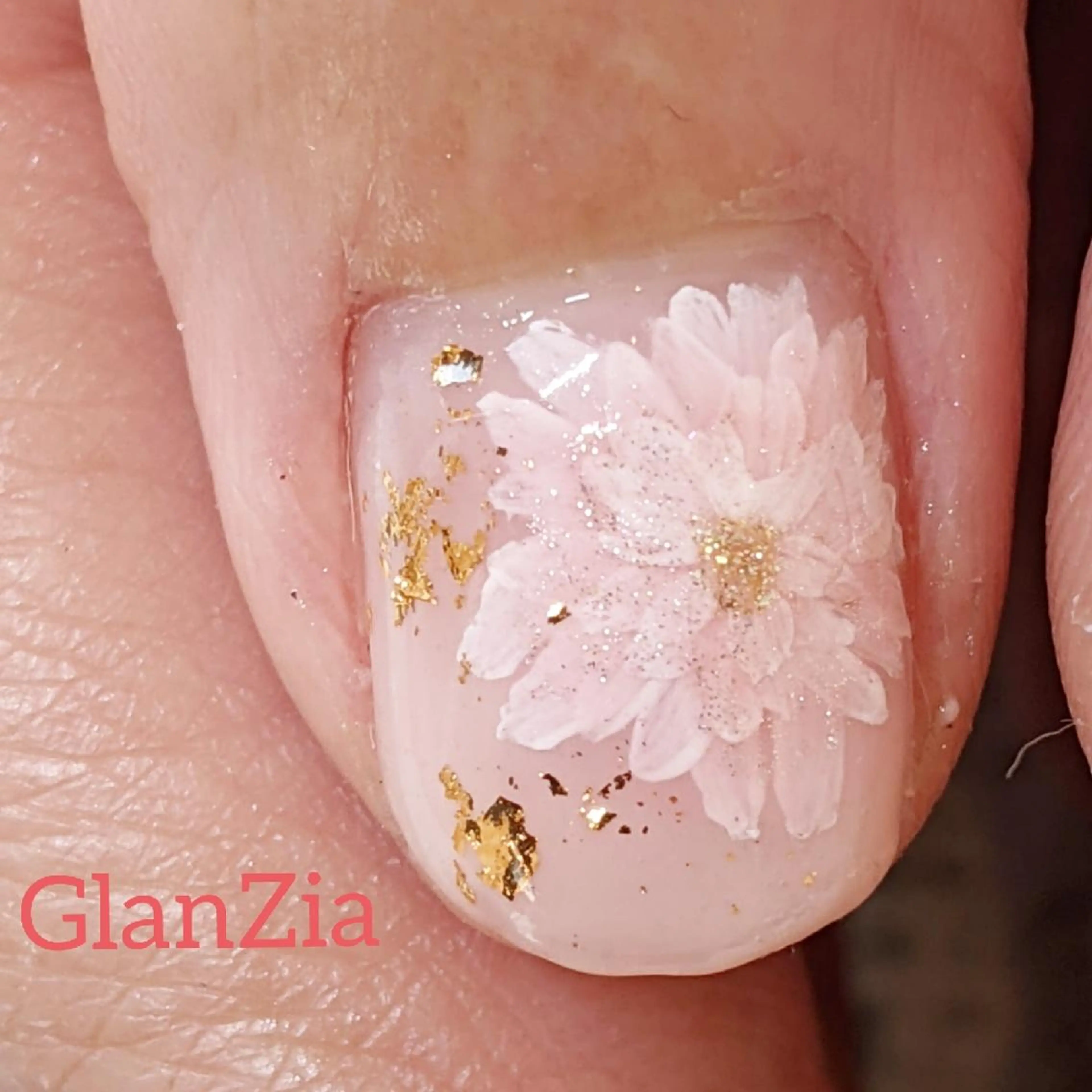 ネイル 桜ネイル 南流山 ネイルサロン グランツィア のネイルデザイン