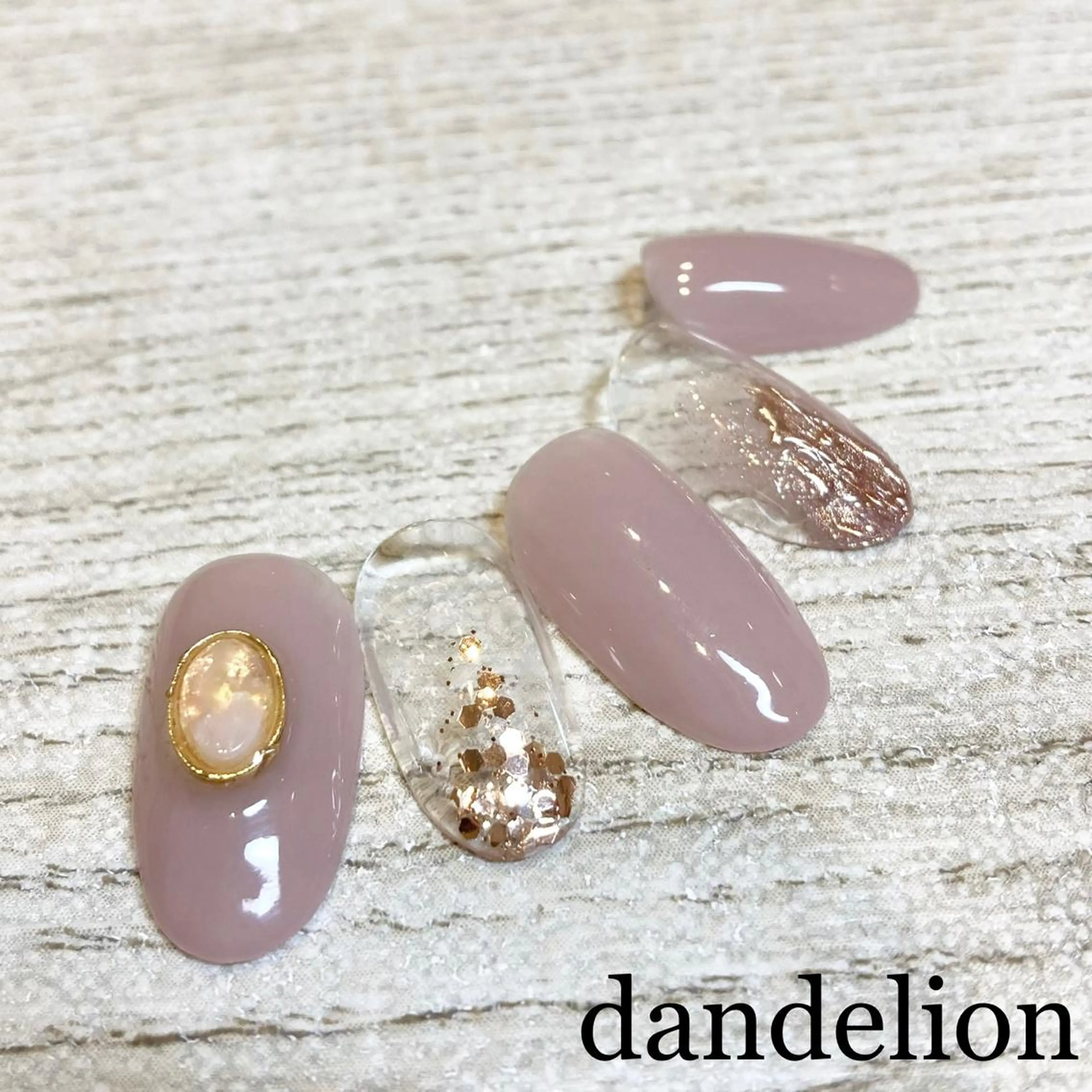 ネイル ハンドネイル ハンドケア dandelion ダンデライオンのネイルデザイン