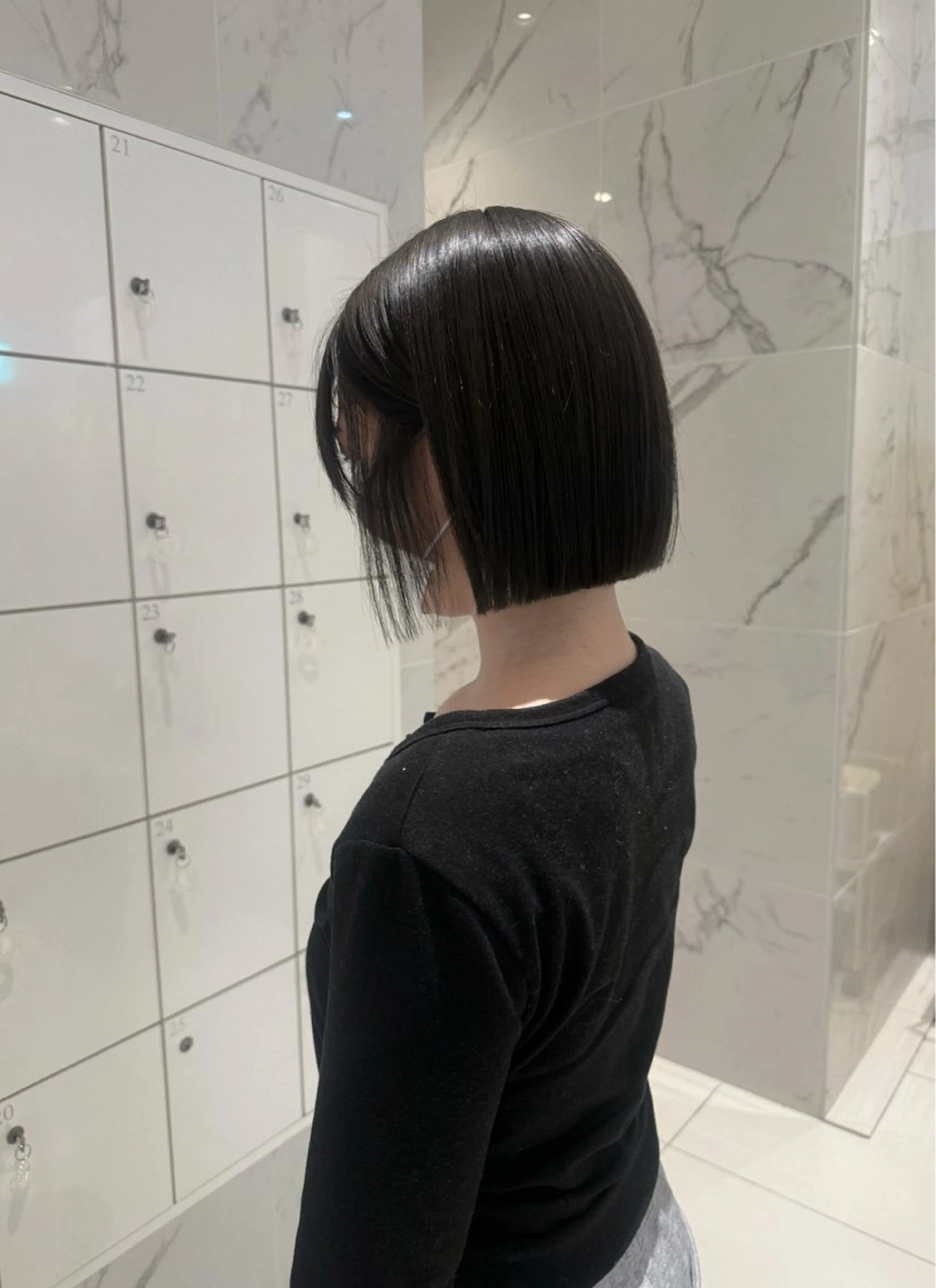 ショート 切りっぱなしボブ ボブ 峯本 つばめのヘアスタイル