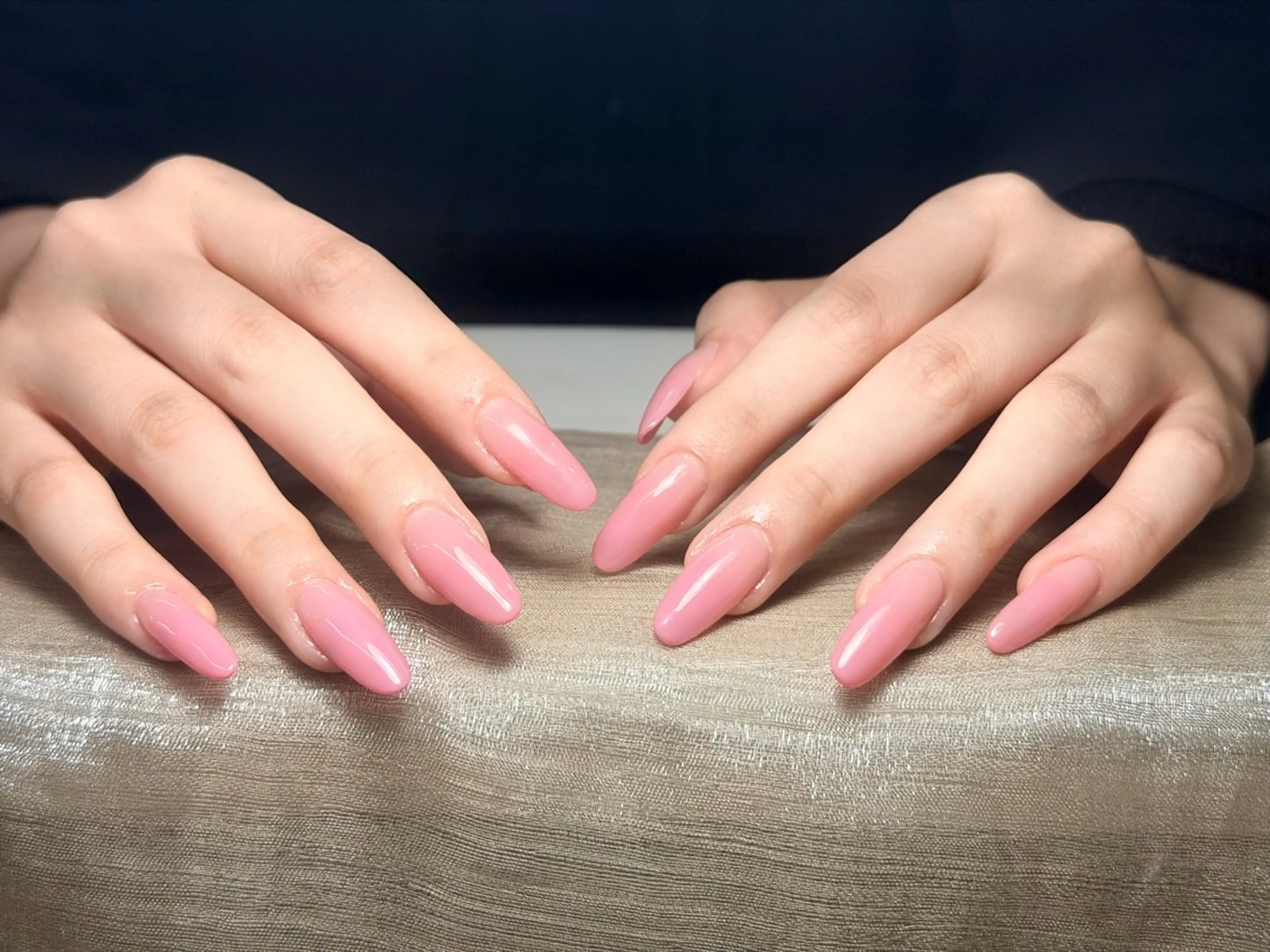 ネイル オーロラネイル ブルー チークネイル フットネイル フレンチネイル ハンドネイル Ema エマのネイルデザイン