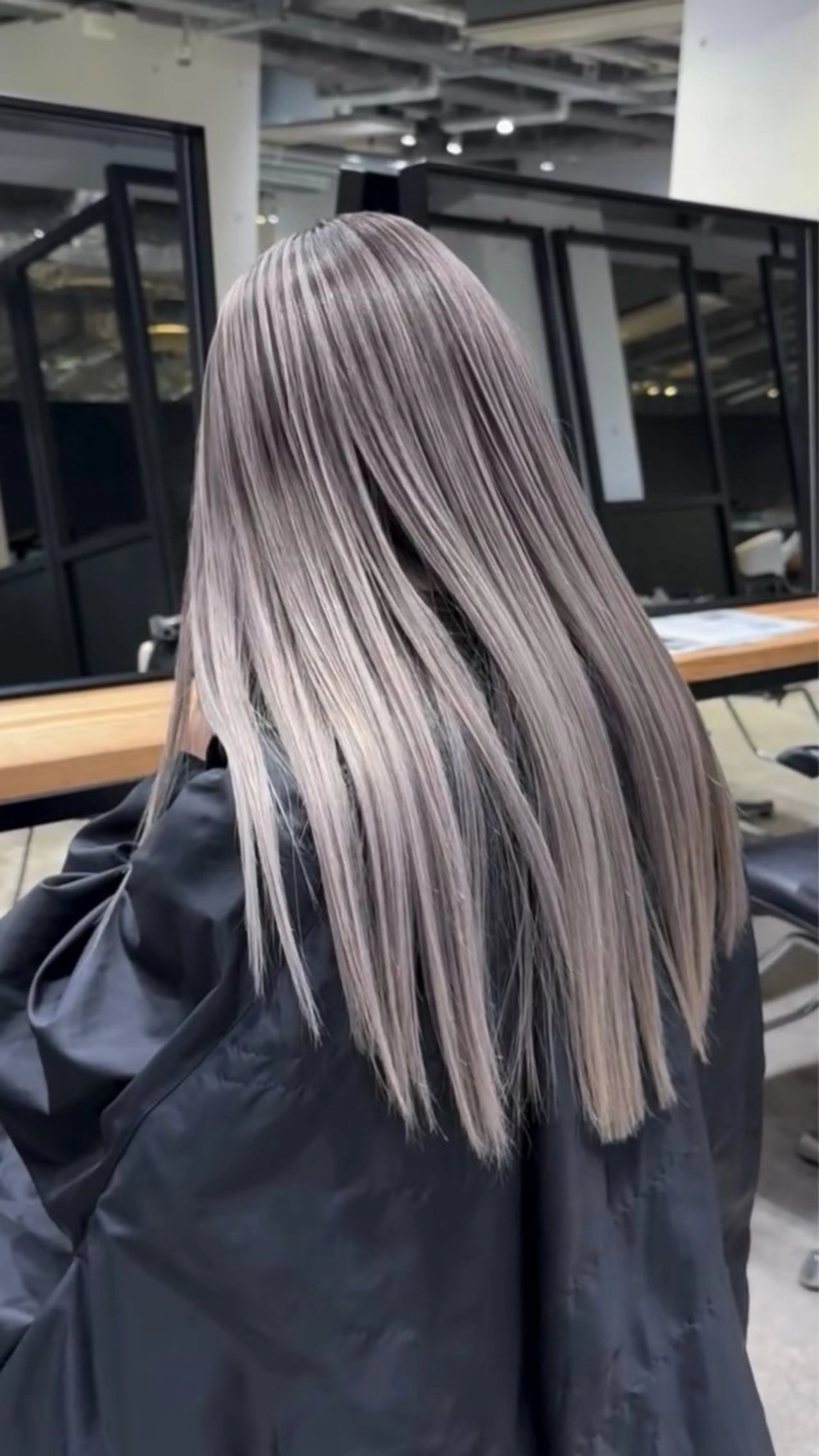 カラー 池袋バレイヤージュ 特化美容師YUUKIのヘアスタイル