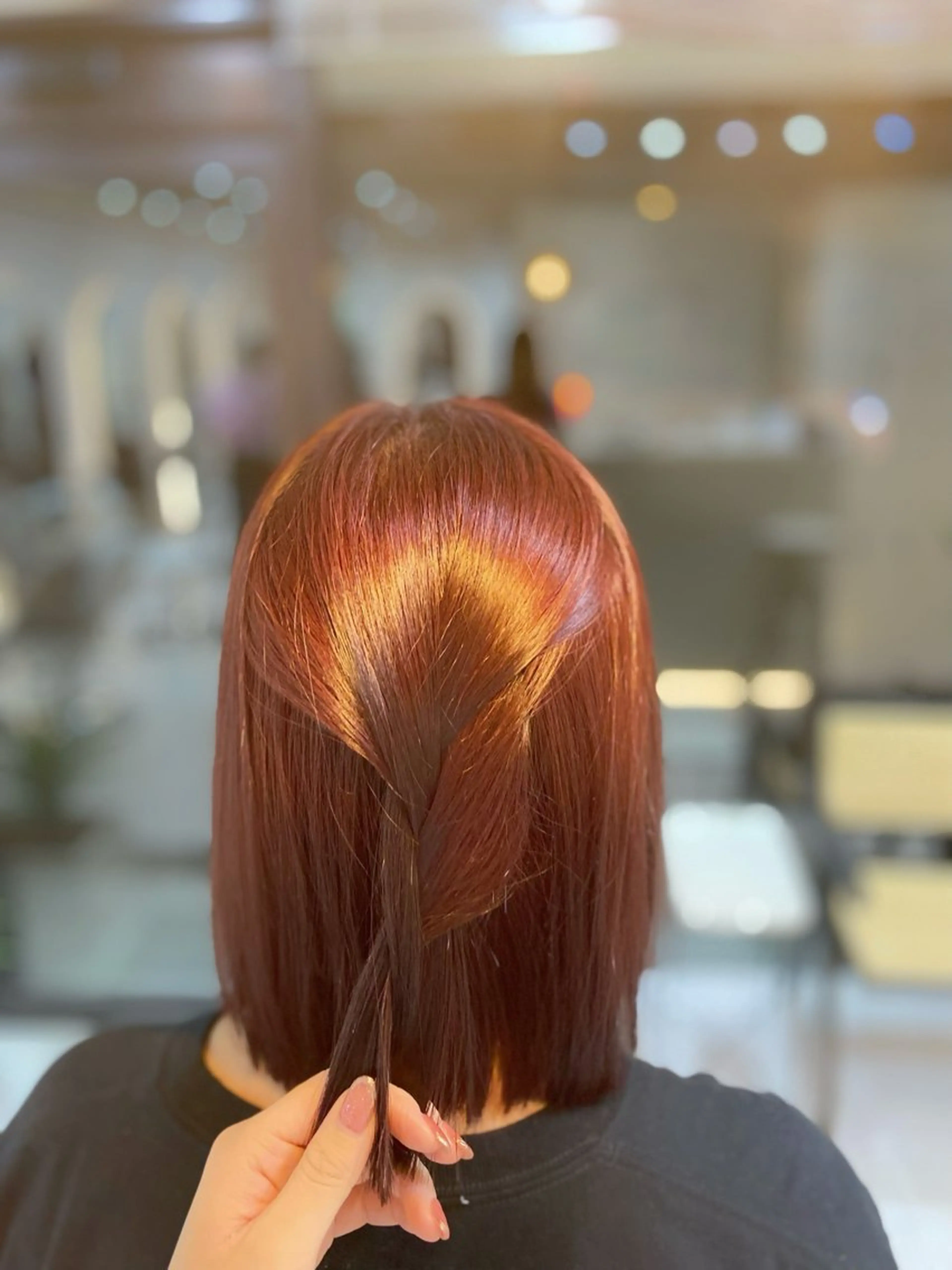 ショート カラー レッドカラー カット ヘアカラー トリートメント 艶髪・透明感カラー・ 韓国ヘア・Yuriのヘアスタイル