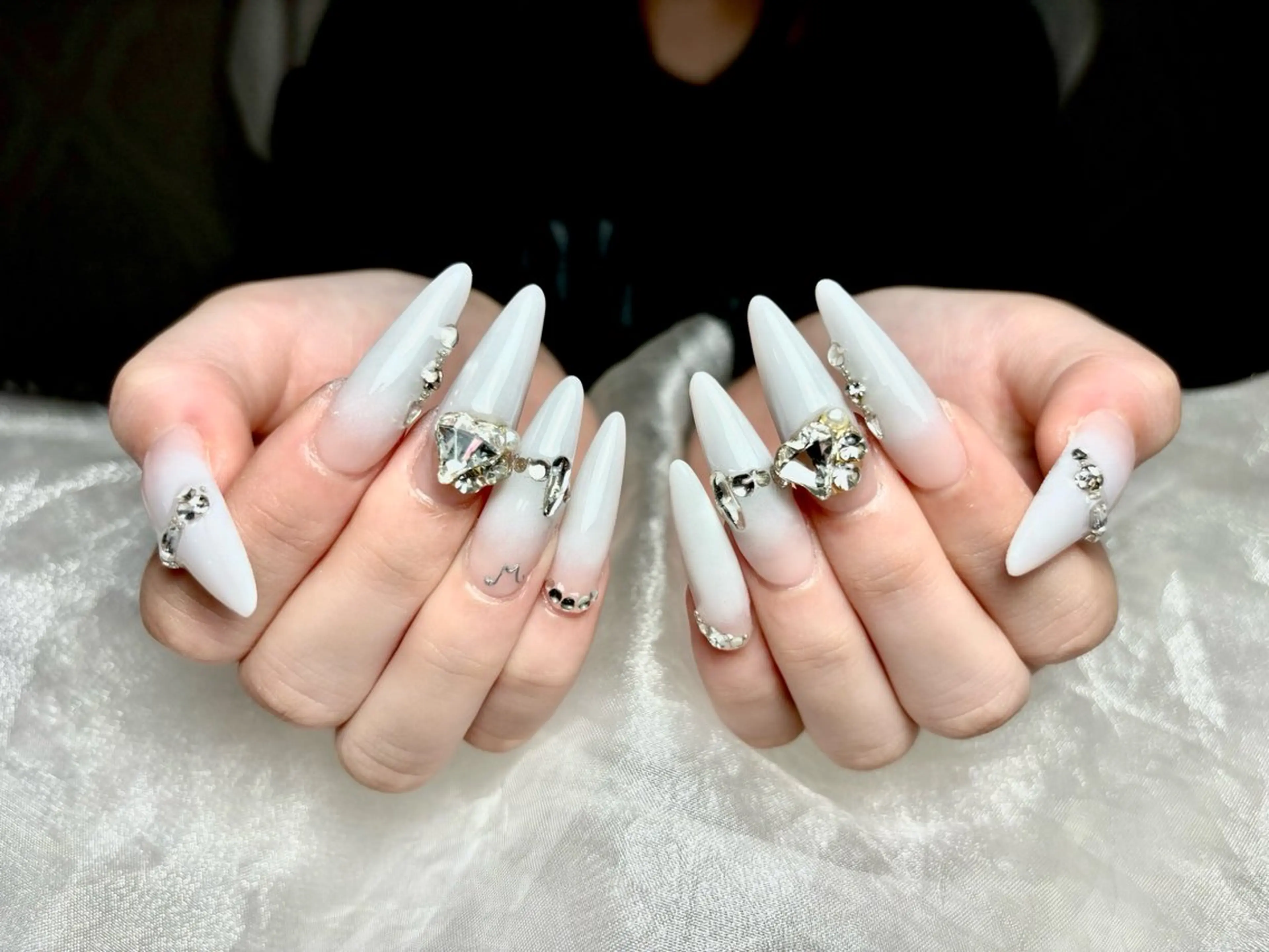 ネイル ハンドネイル ハンドケア Hi Beauty 渋谷(ネイル、ハイパーナイフ6、脂肪れいきゃく、マッサージ＆エステサロン)所属・Hi beauty 渋谷のネイルデザイン