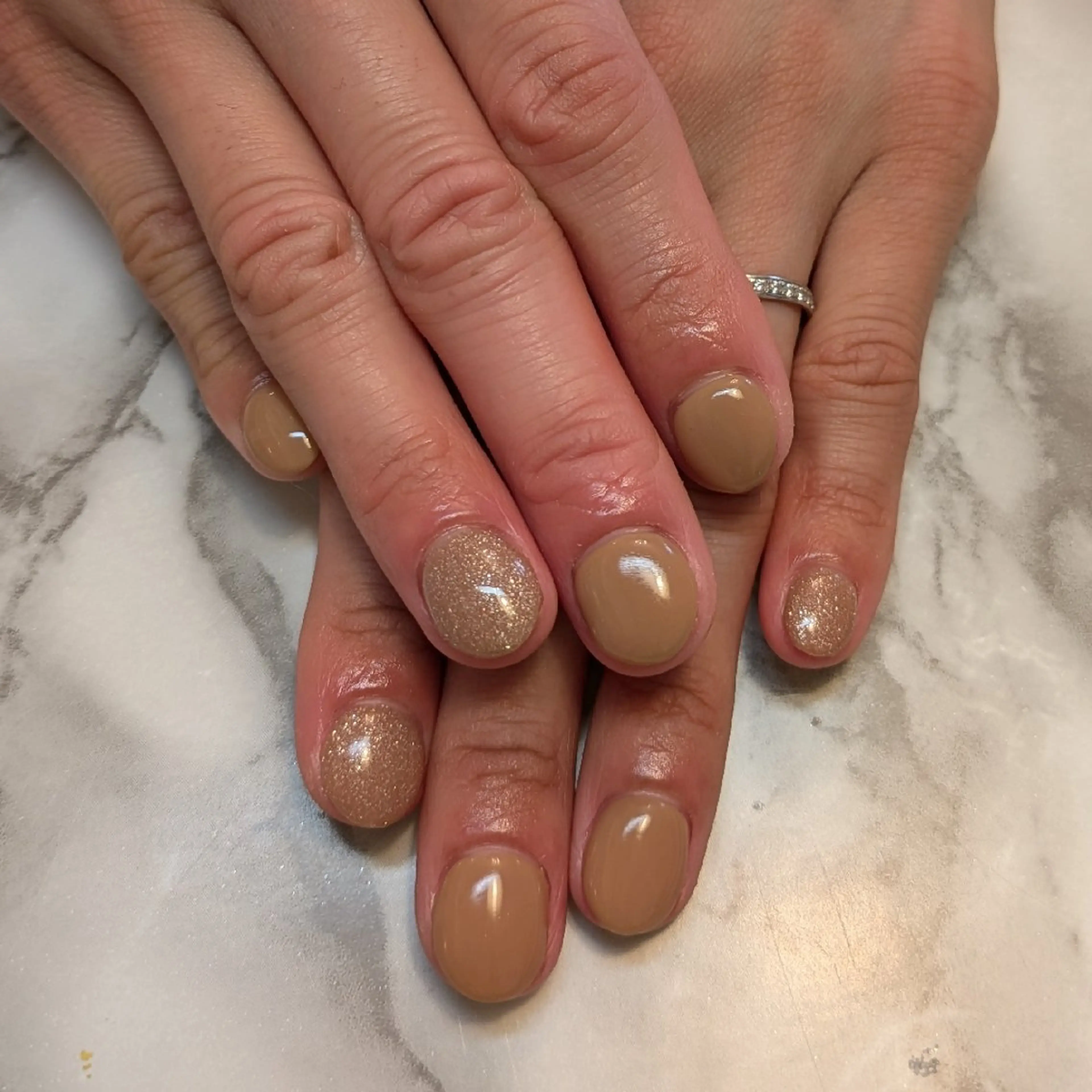 ネイル シンプルネイル ジェヌインネイル 河内のネイルデザイン