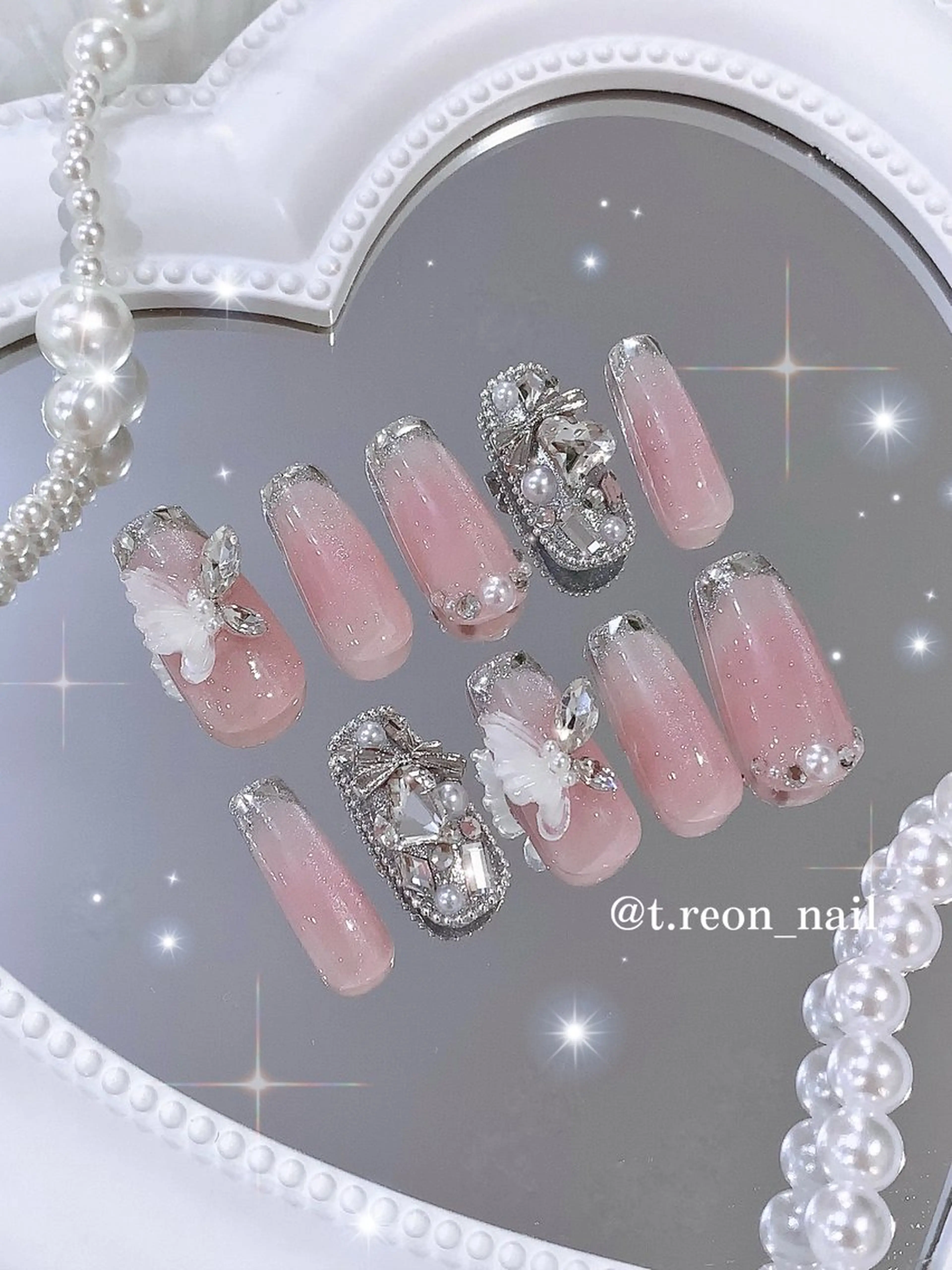 ネイル チークネイル フレンチネイル ガラスフレンチ ラメ(グリッター) マグネットネイル ハンドネイル シェアサロンLei.g(レイジー)所属・3Dアートネイル💗 都築レナのネイルデザイン