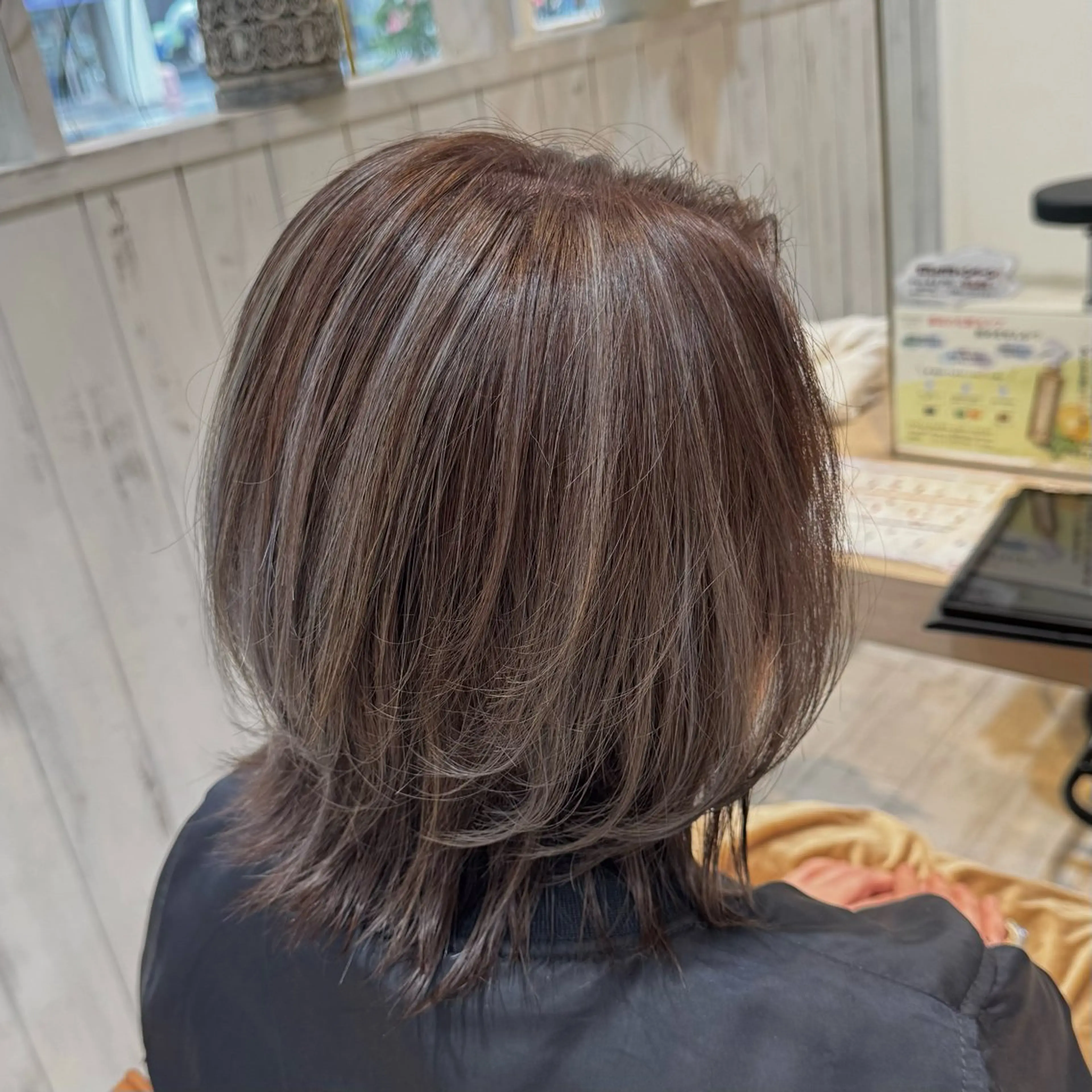 ミディアム カラー ハイライトカラー ハイライト ヘアカラー 吉田 新平のヘアスタイル